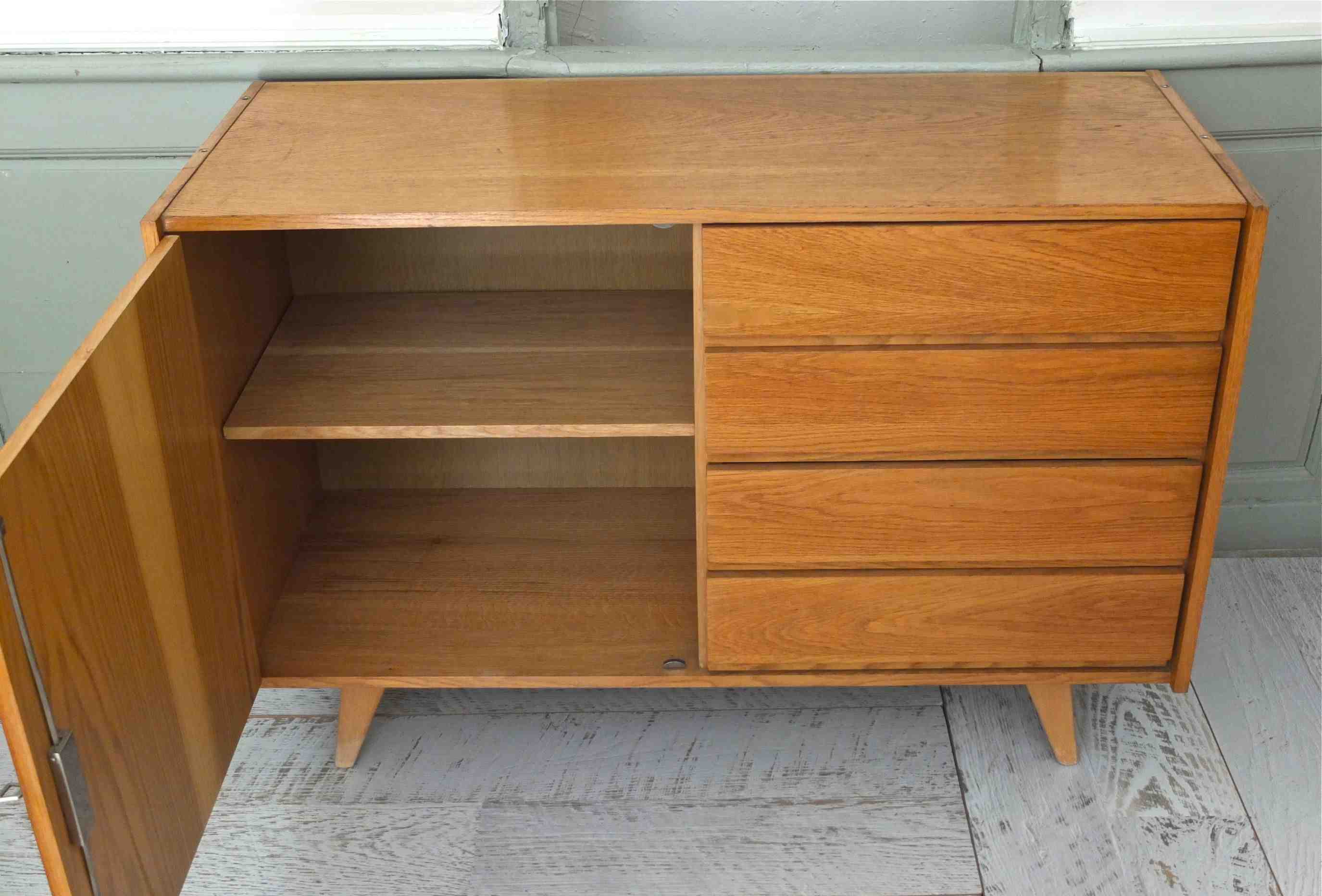 commode vintage chene pieds compas des annees 60 essential slavia vintage 9