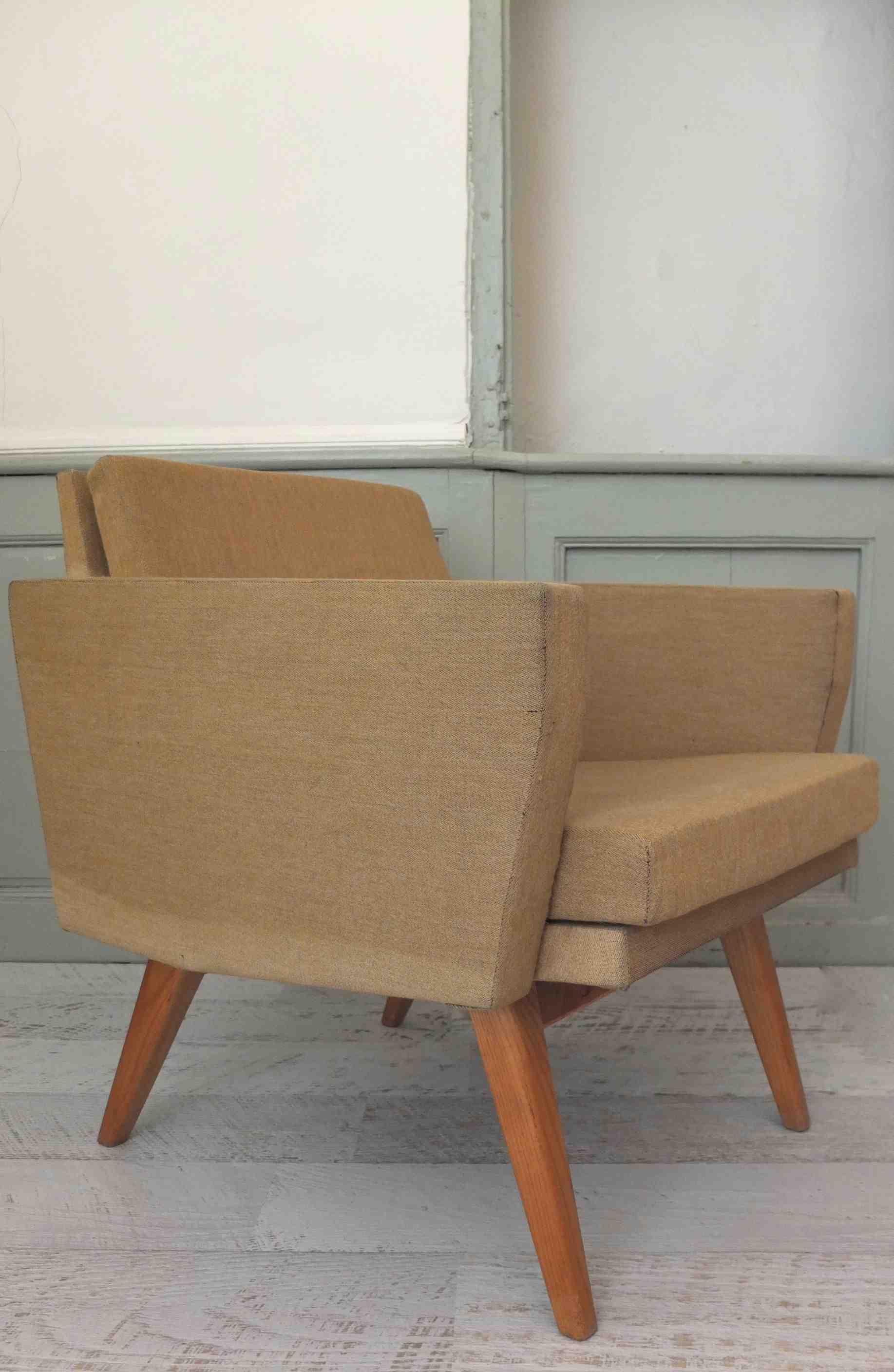 fauteuil tcheque des annees 60 au design fonctionnel sovietique mir slavia vintage