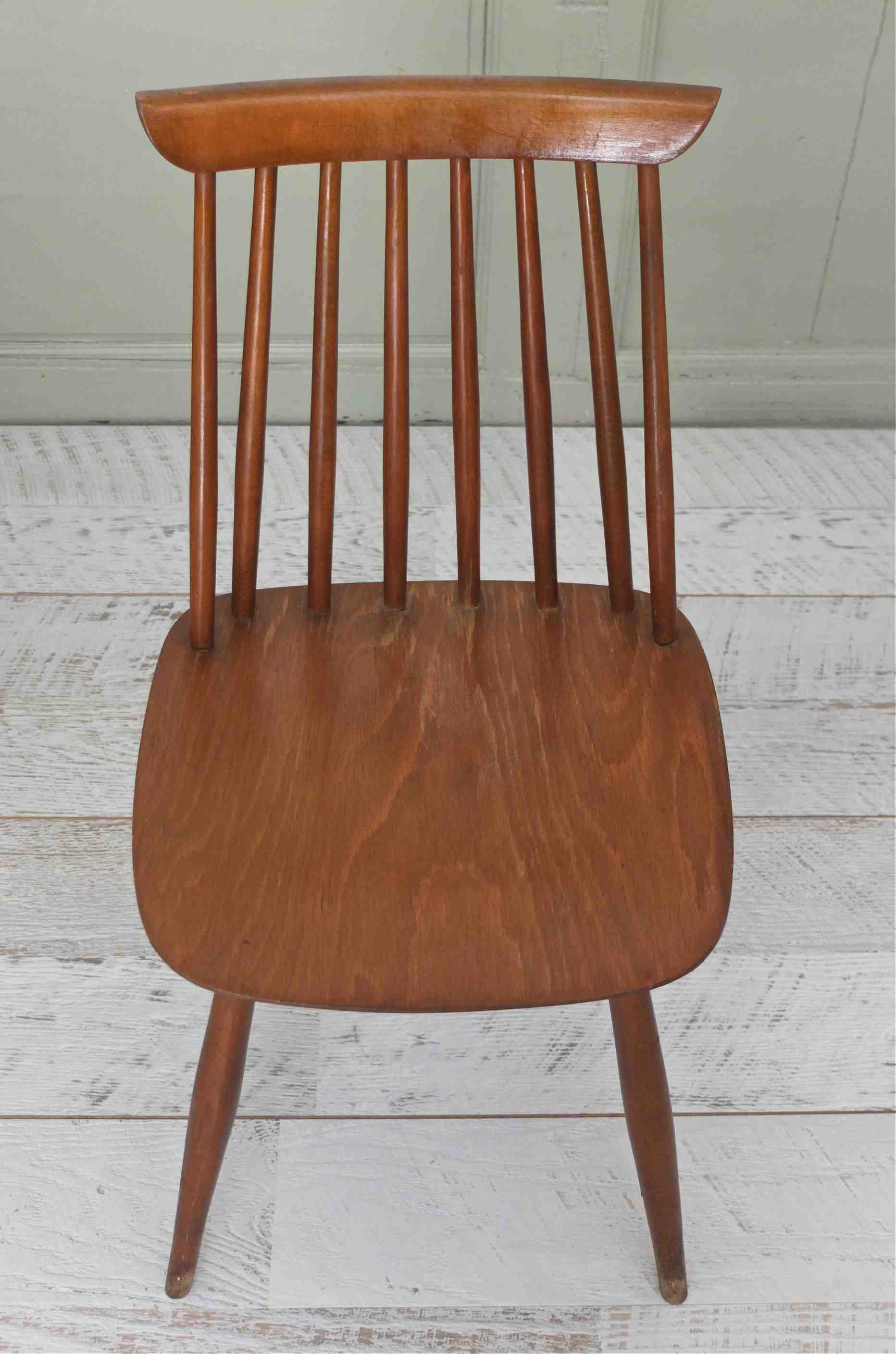 chaise vintage bois de style scandinave folk portland slavia vintage