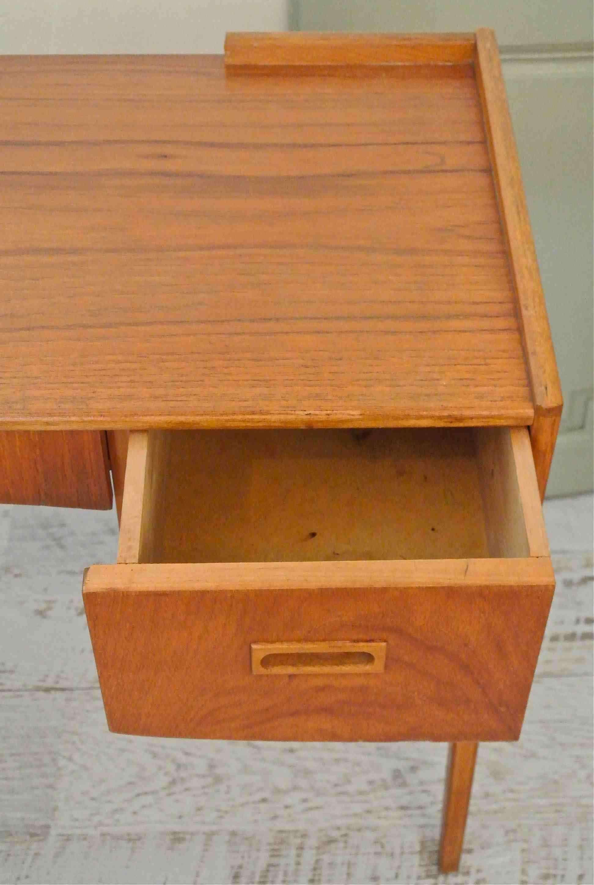 Slavia Vintage sécrétaire années 60 modèle vintage style scandinave "Bergman" tiroir