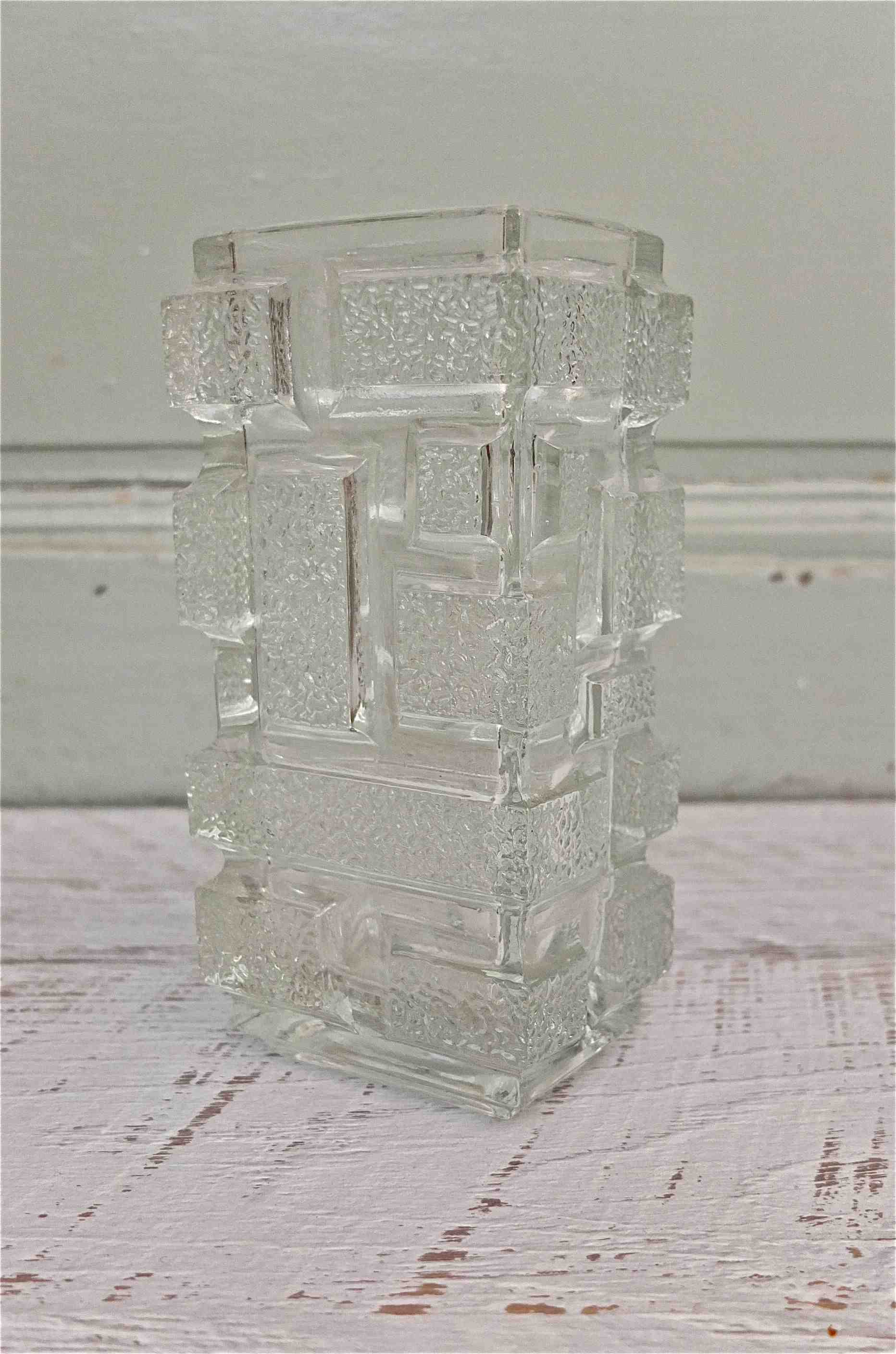 Slavia vintage vase en verre tchèque des années 60 modèle Kubista