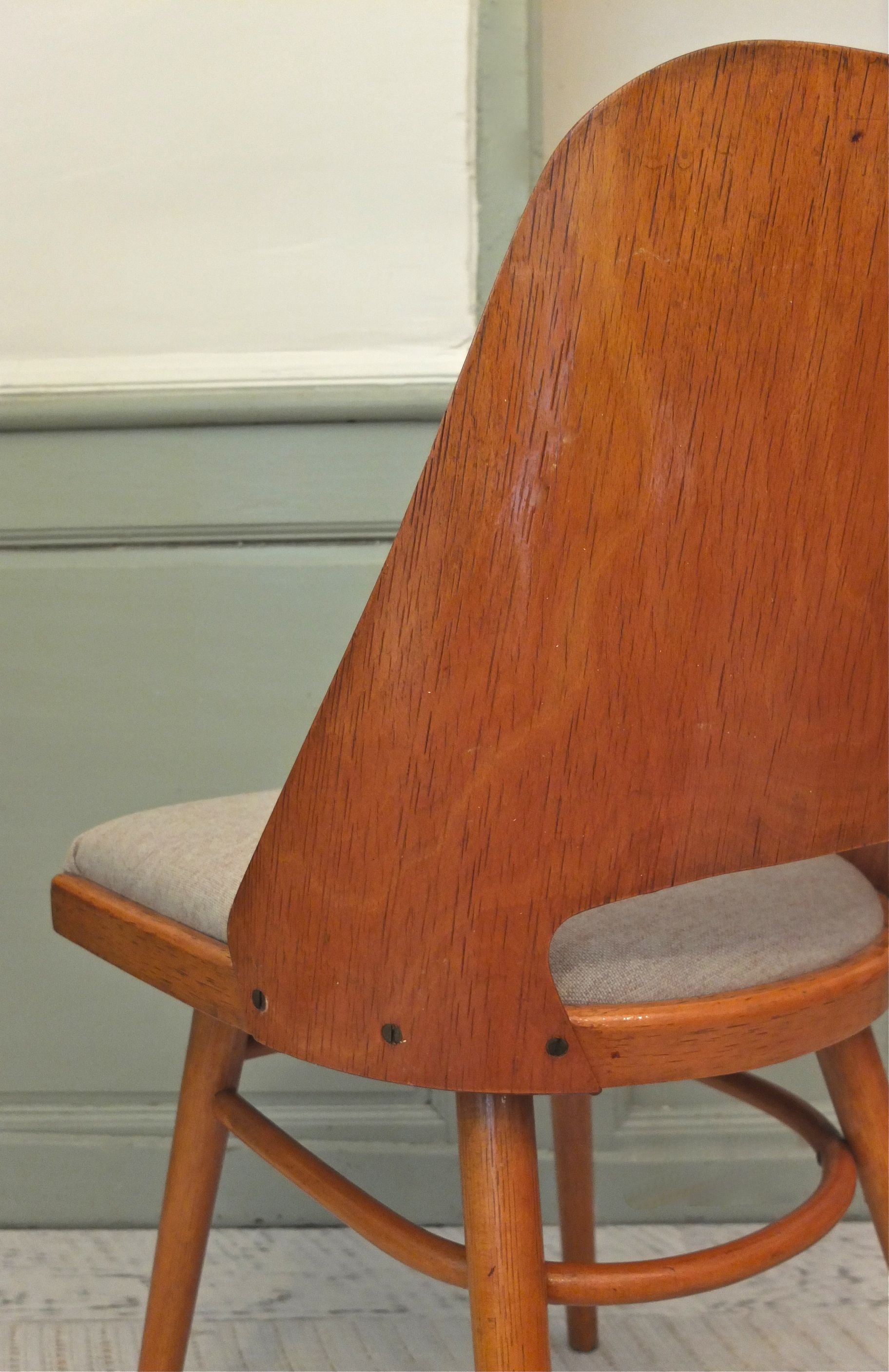 Chaise Ton Arco 4 dossier en bois courbé Slavia Vintage 