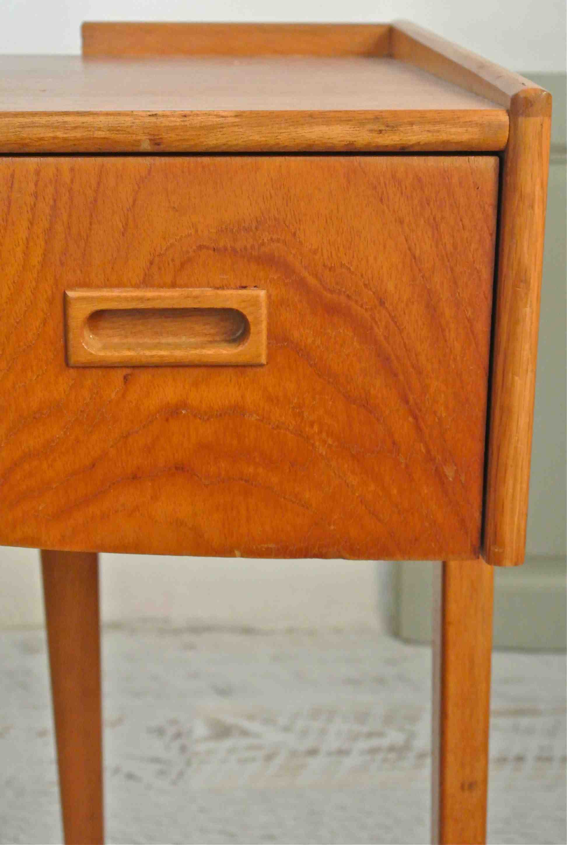 Slavia Vintage tiroir sécrétaire vintage modèle "Bergman" années 60 
