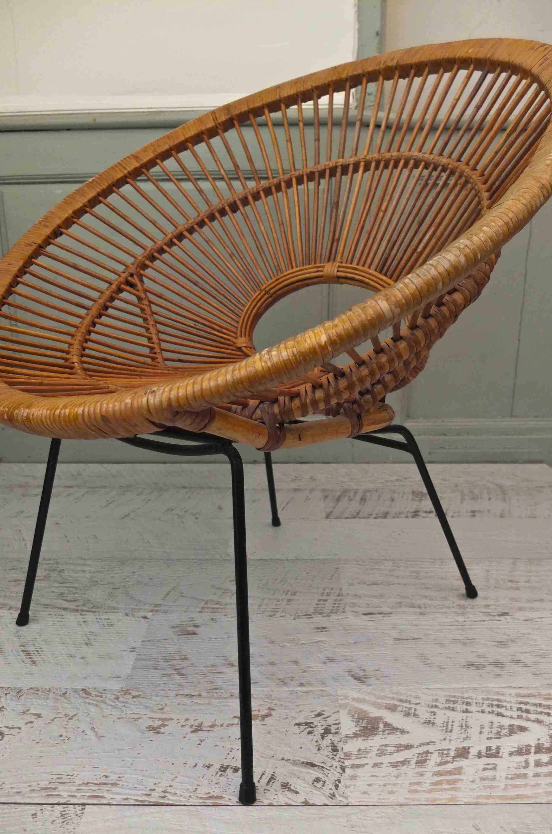 Slavia Vintage fauteuil en rotin des années 50 Janine Abraham modèle "Punta Sirena" photo latérale