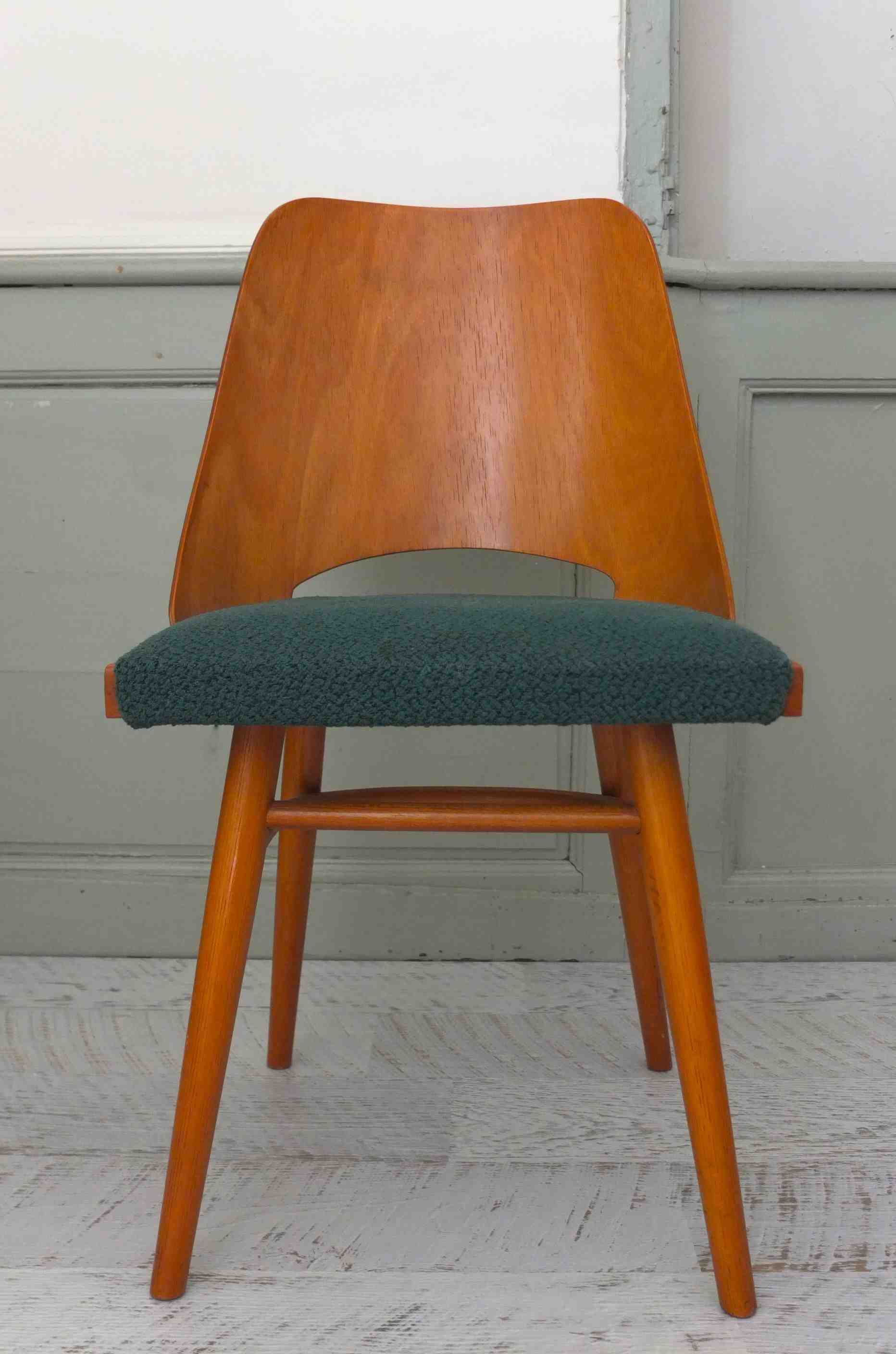 chaise_ton_tcheque_en_bois_thermoforme_courbe_style baumann_bentwood_colori_vert_slavia_vintage 8