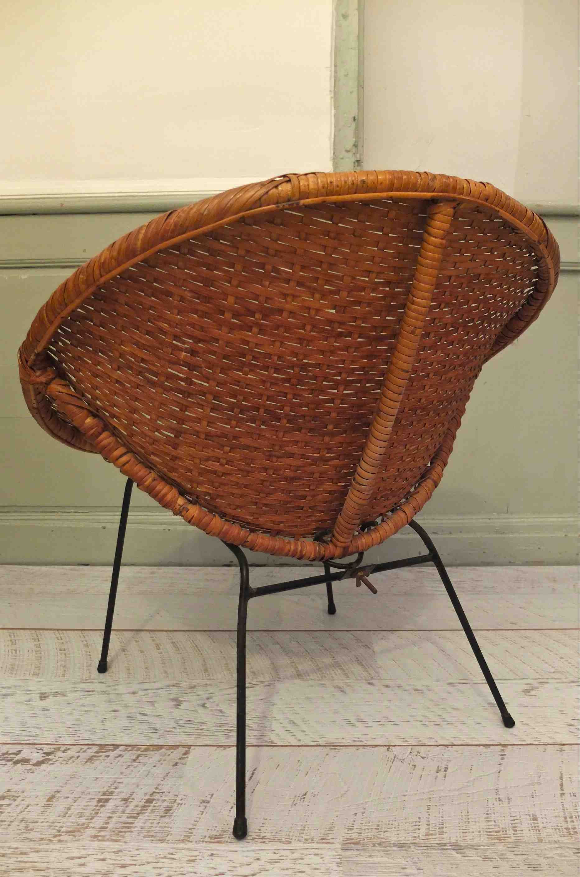 Slavia Vintage fauteuil des années 50 en osier vintage style Janine Abraham "Copacabana" dossier photo latérale
