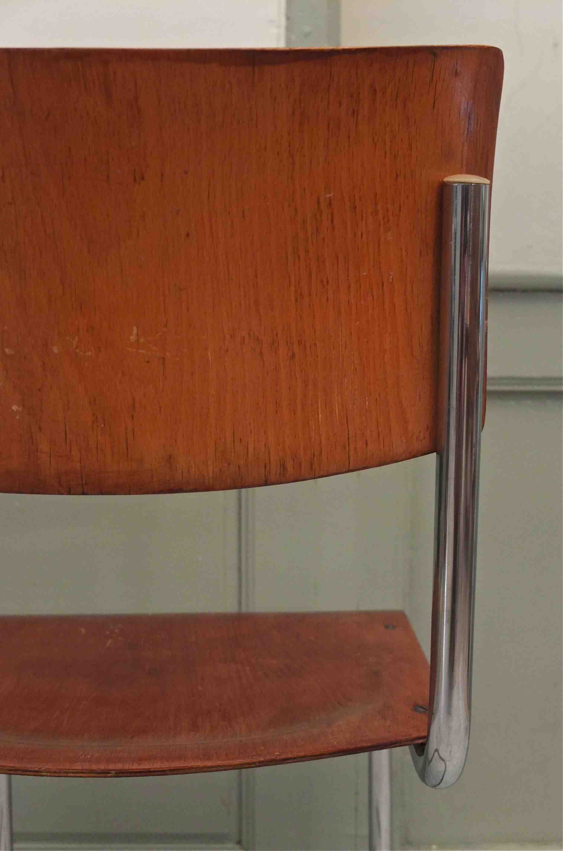 Slavia Vintage chaise Thoent modèle Mart Stam 