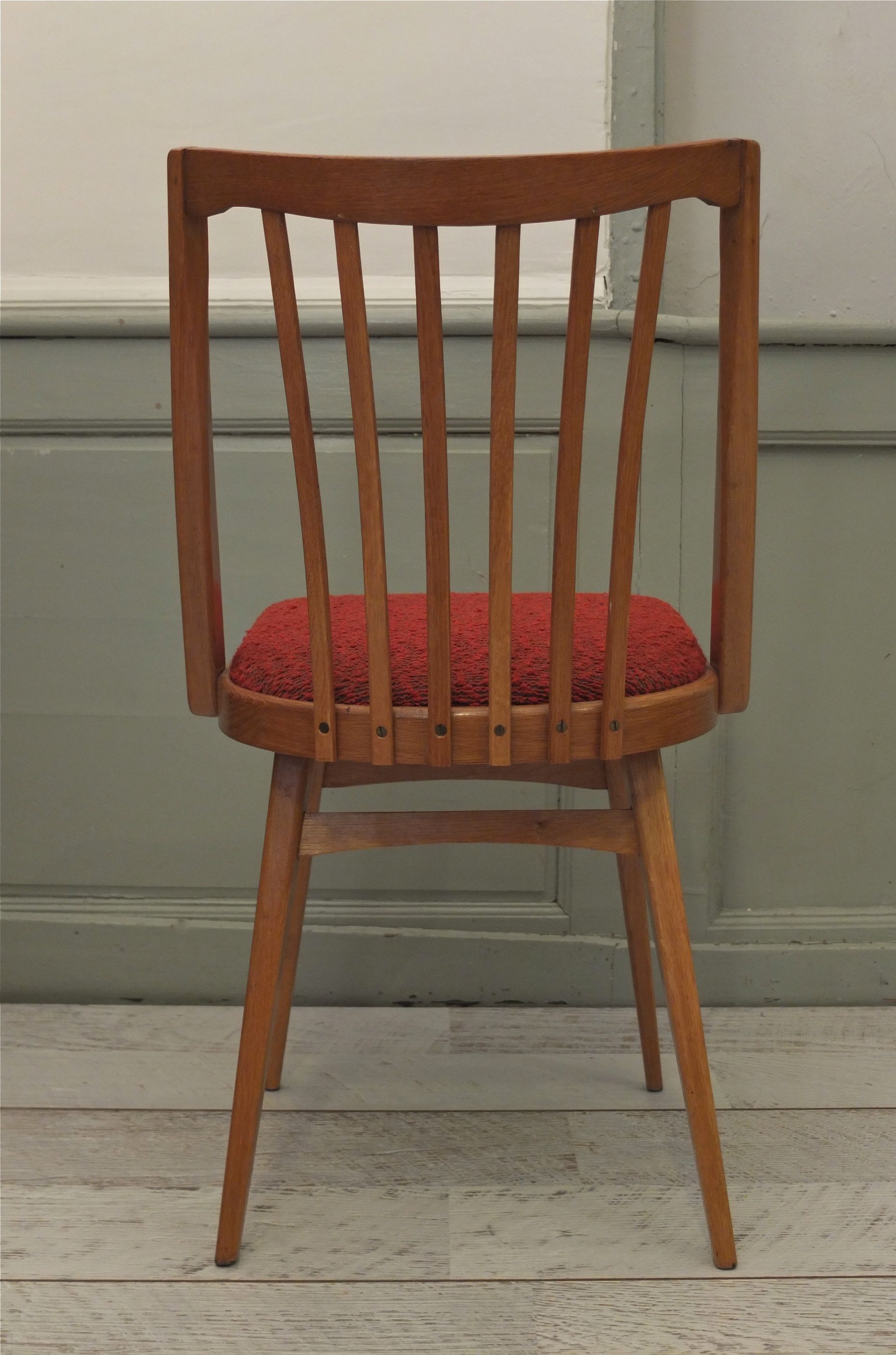 chaise-ton-tchèque-style-scandinave-aero 10