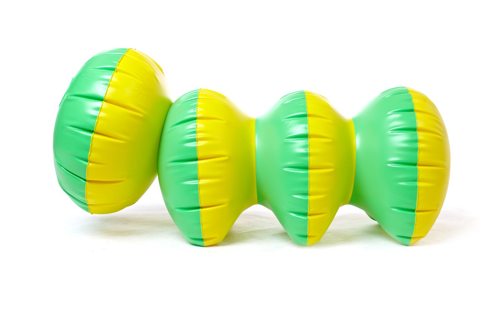 Caterpillar-jouet gonflable-Fatra-Libuše-Niklová-slavia vintage 2