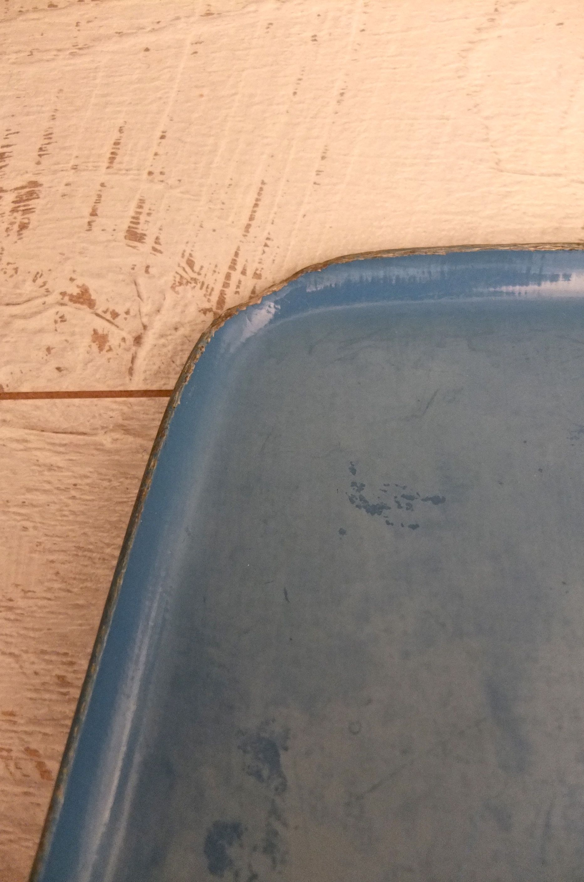 Slavia vintage détail angle dossier chaise en fibre bleue, tchèque des années 60 mosèle Tram 