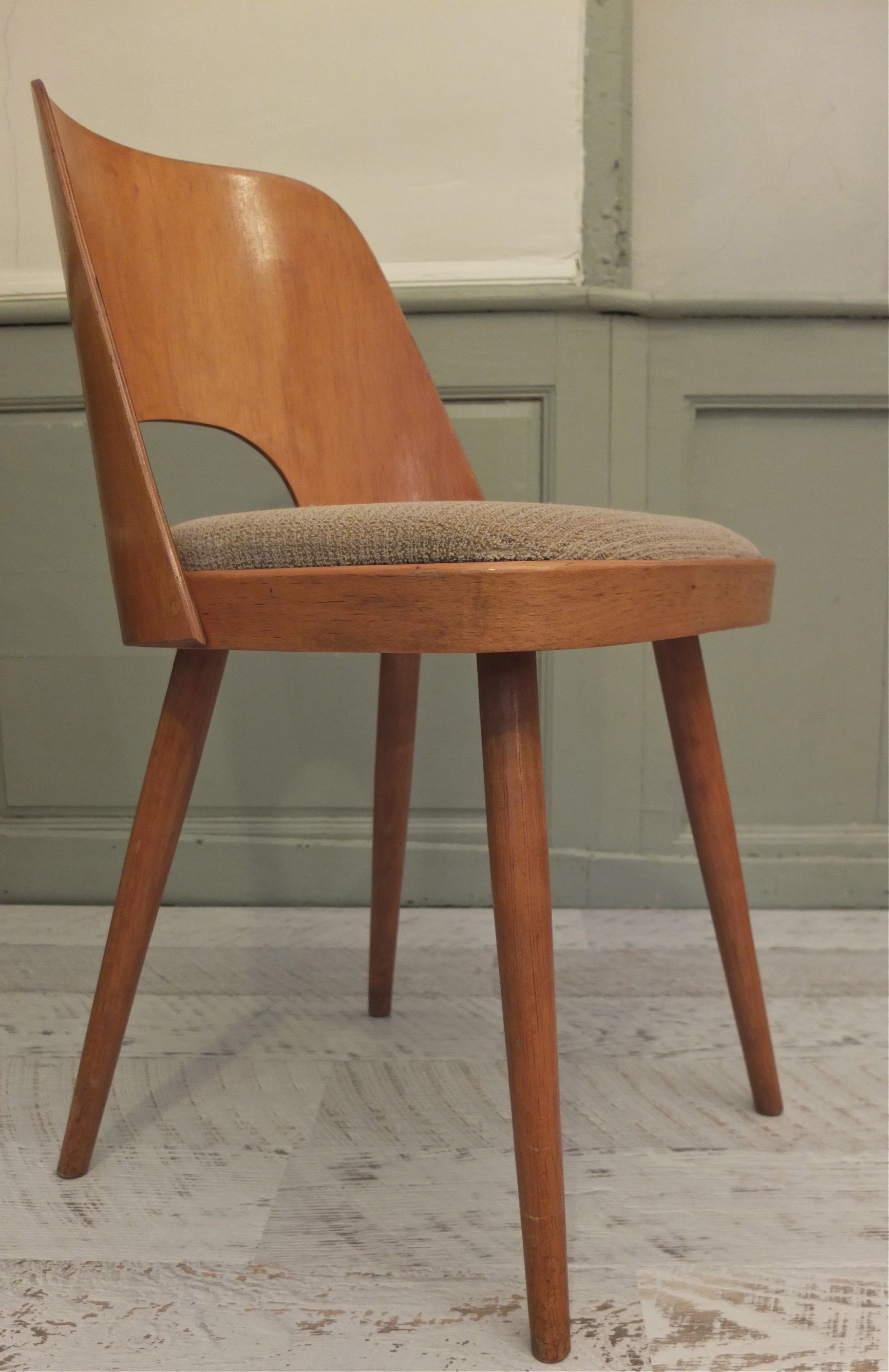 thonet_ton_chaise_vintage_tcheque_annees_60_caramel_slavia-vintage 6