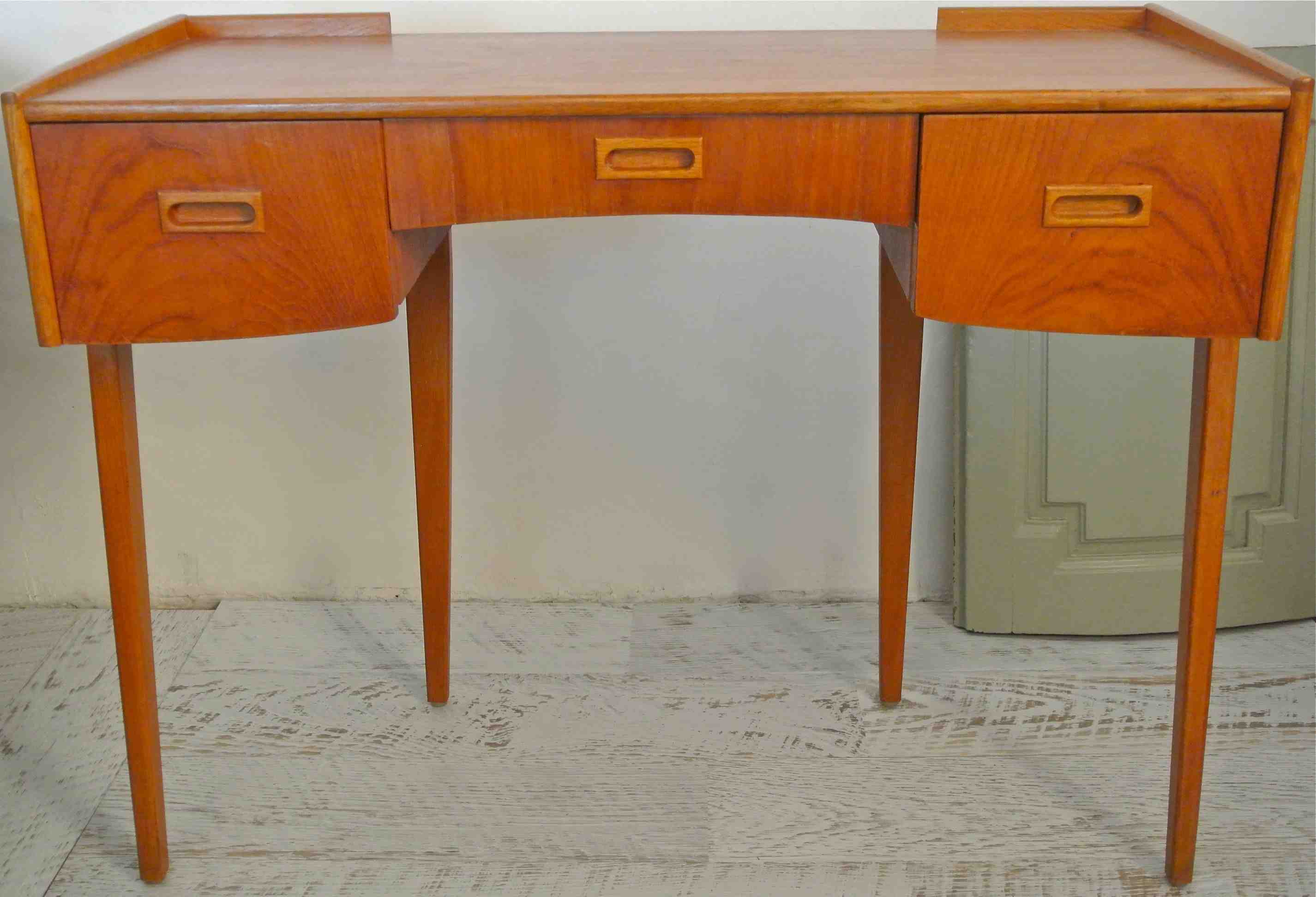 Slavia Vintage sécrétaire modèle vintage "Bergman" années 60 
