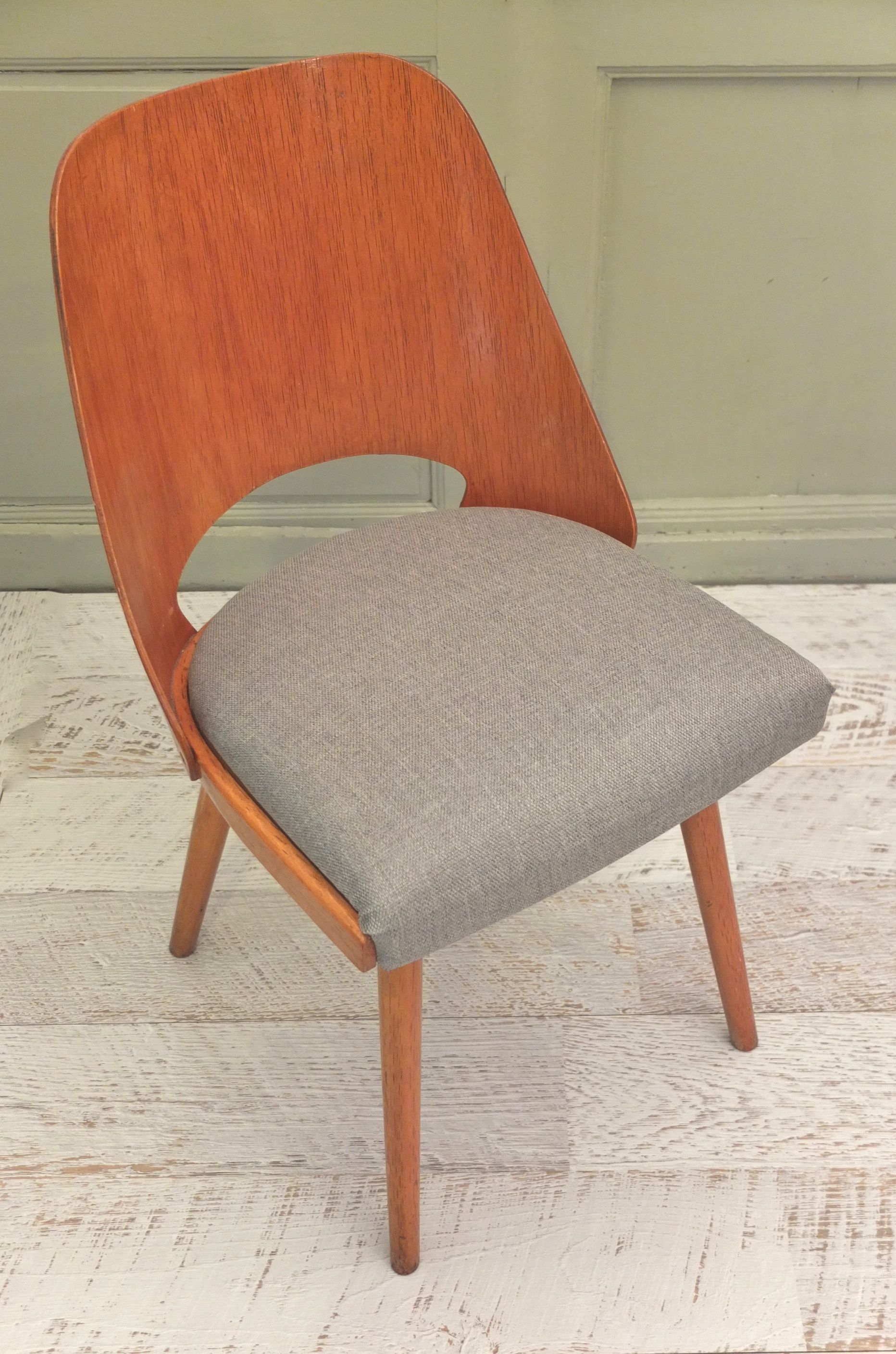 chaise Ton dossier en bois courbe Nordic Slavia Vintage