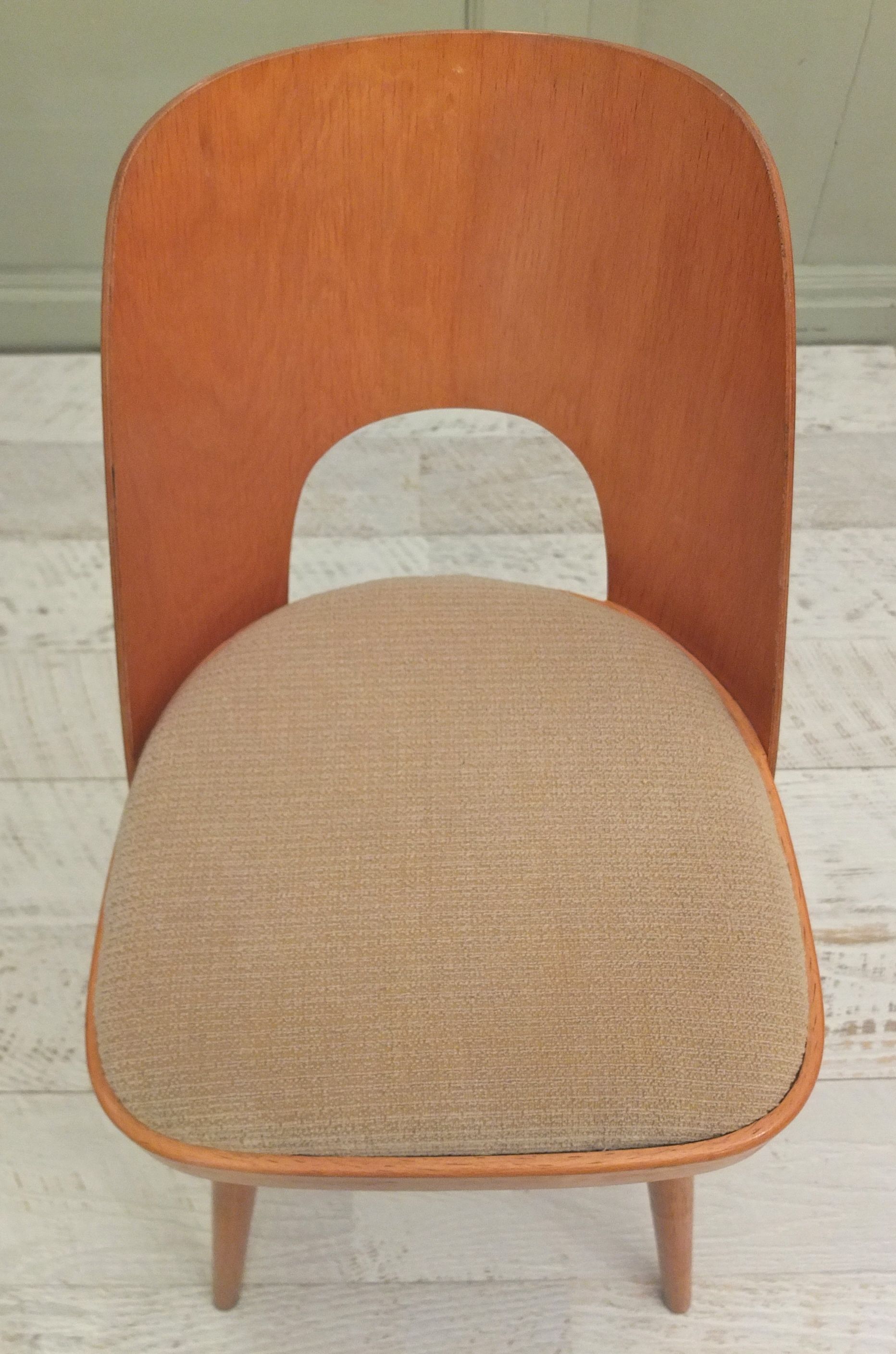 thonet_ton_chaise_vintage_tcheque_annees_60_caramel_slavia-vintage 9