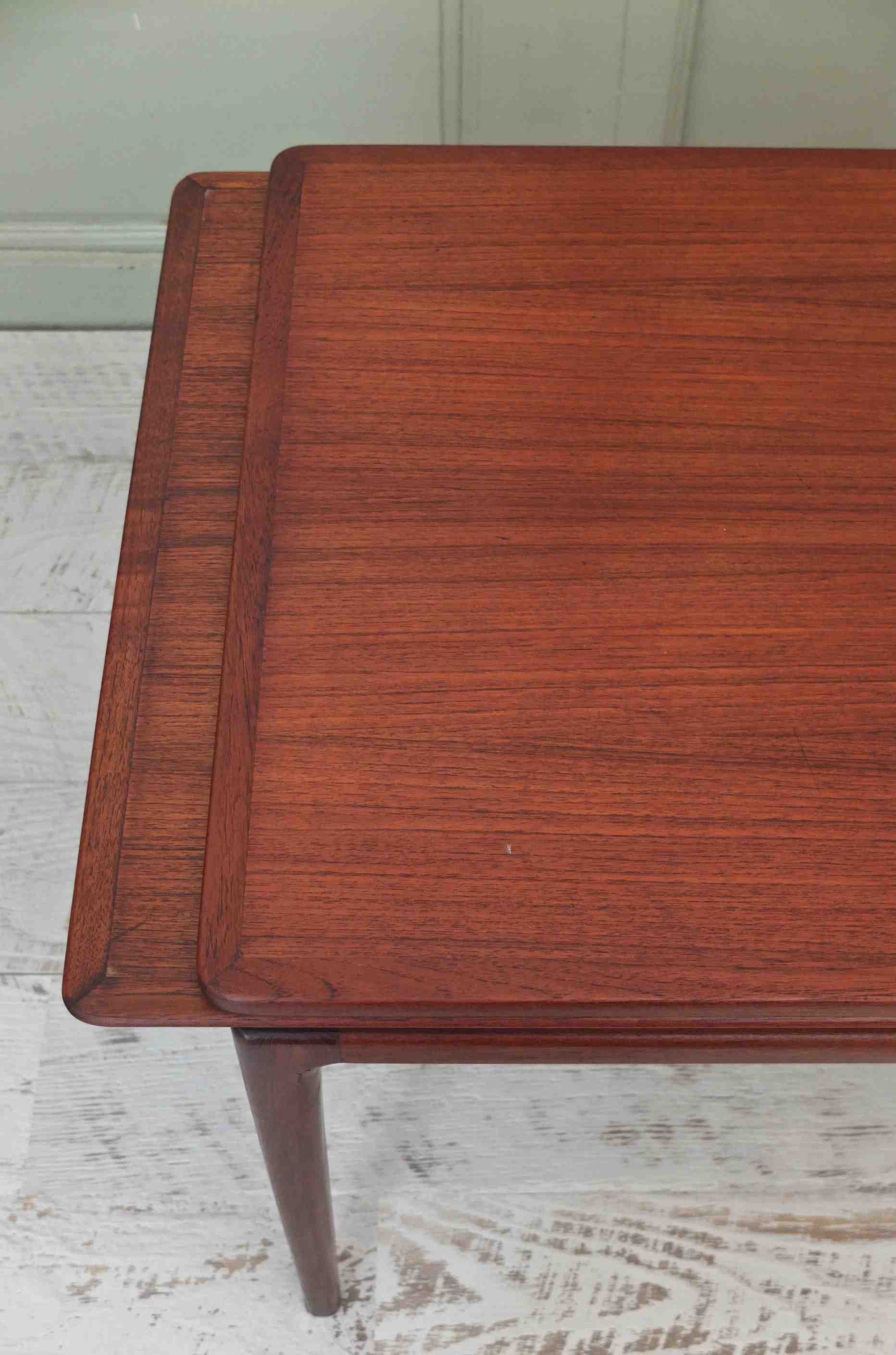 Slavia vintage table basse danoise des années 60 modèle "Dansk" 