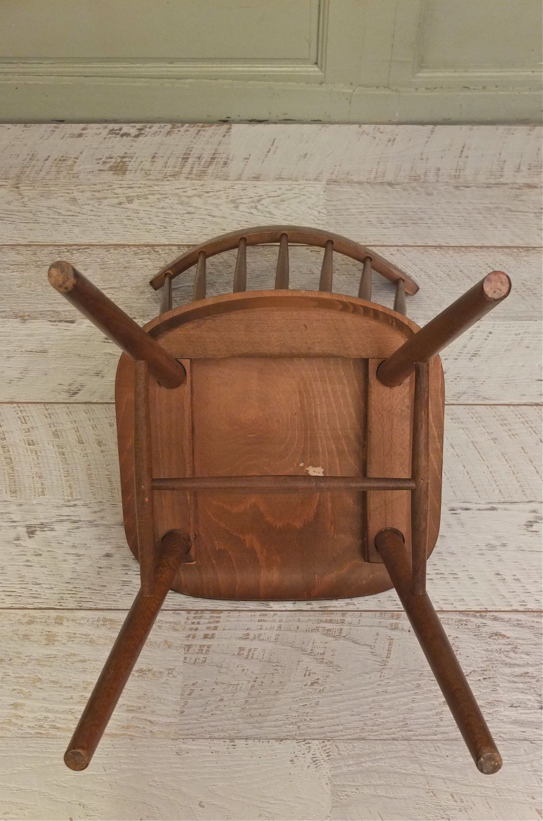Slavia Vintage chaise TON en bois de style scandinave modèle "Rybnik" détail structure
