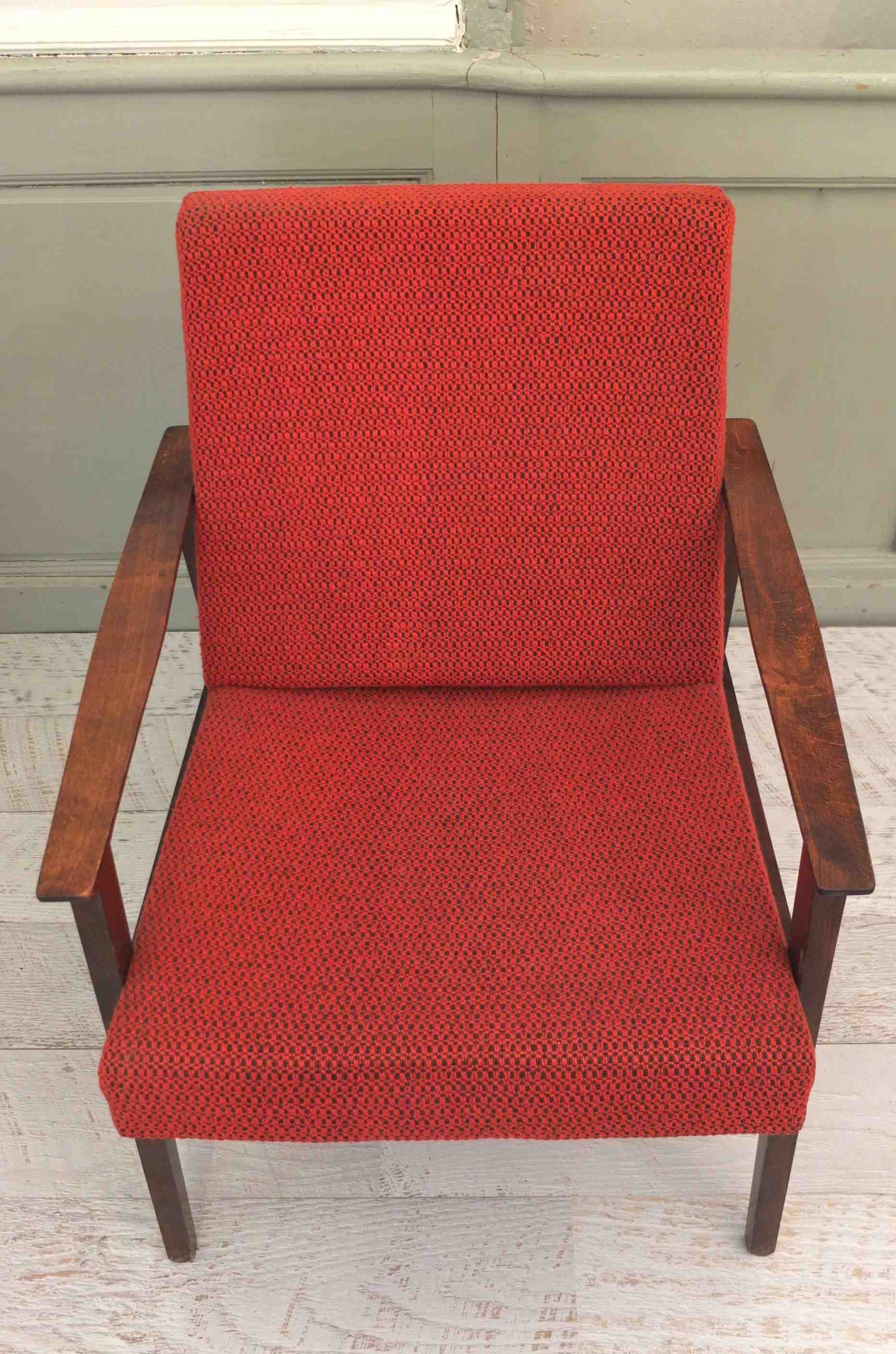 fauteuil midcentury aux lignes modernistes slavia vintage "Madison Avenue" 2