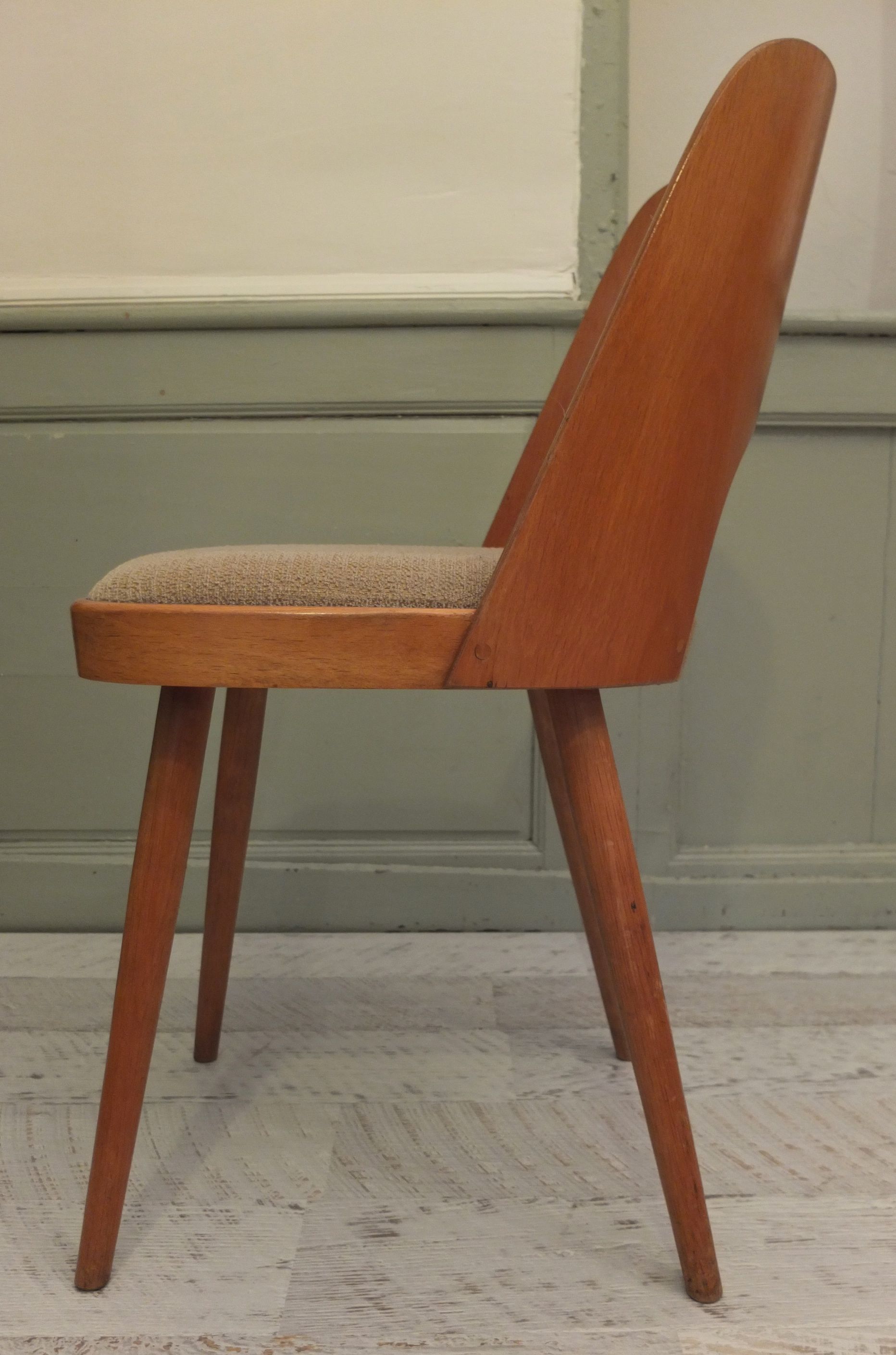 thonet_ton_chaise_vintage_tcheque_annees_60_caramel_slavia-vintage 5