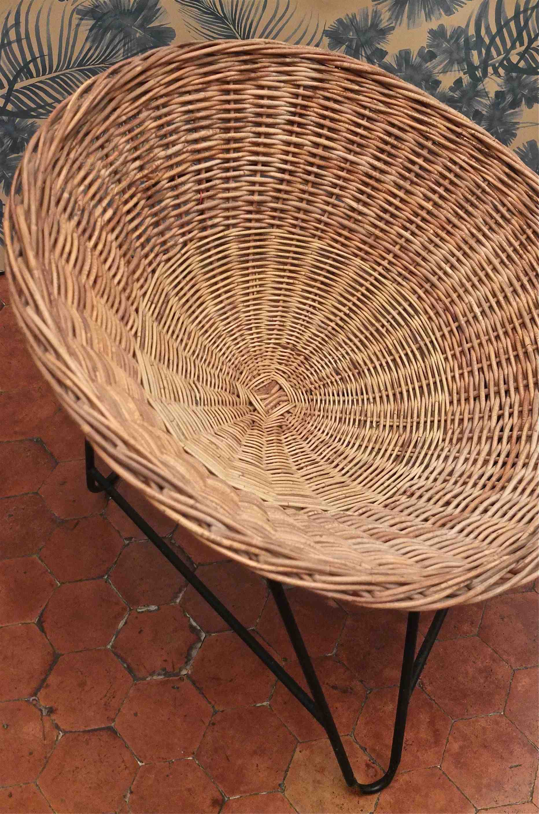 fauteuil  en rotin pieds métal annees 60 Bahia slavia vintage 