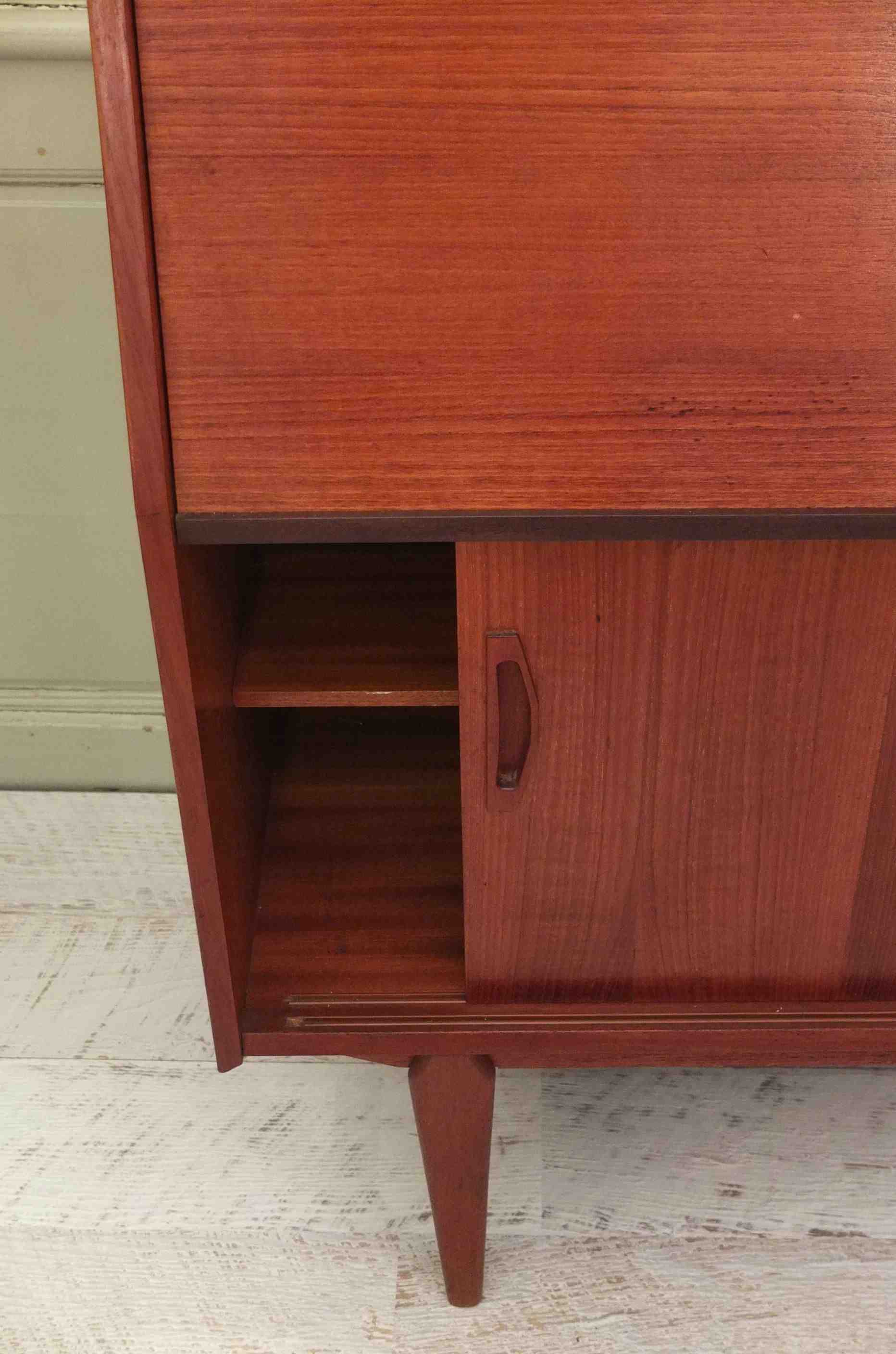 Slavia vintage secretaire en teck des annees 60 modele "Rotterdam" style scandinave porte coulissante