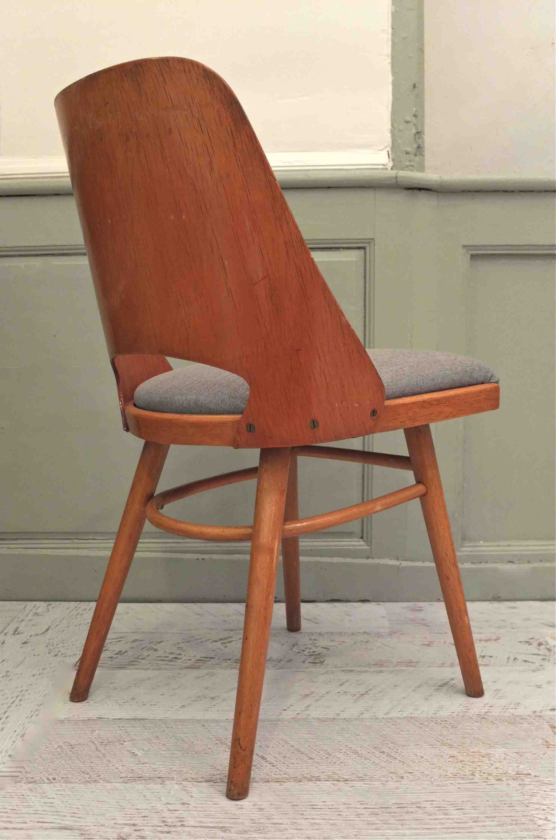 Chaise style scandinave ton modele nordic slavia vintage 16