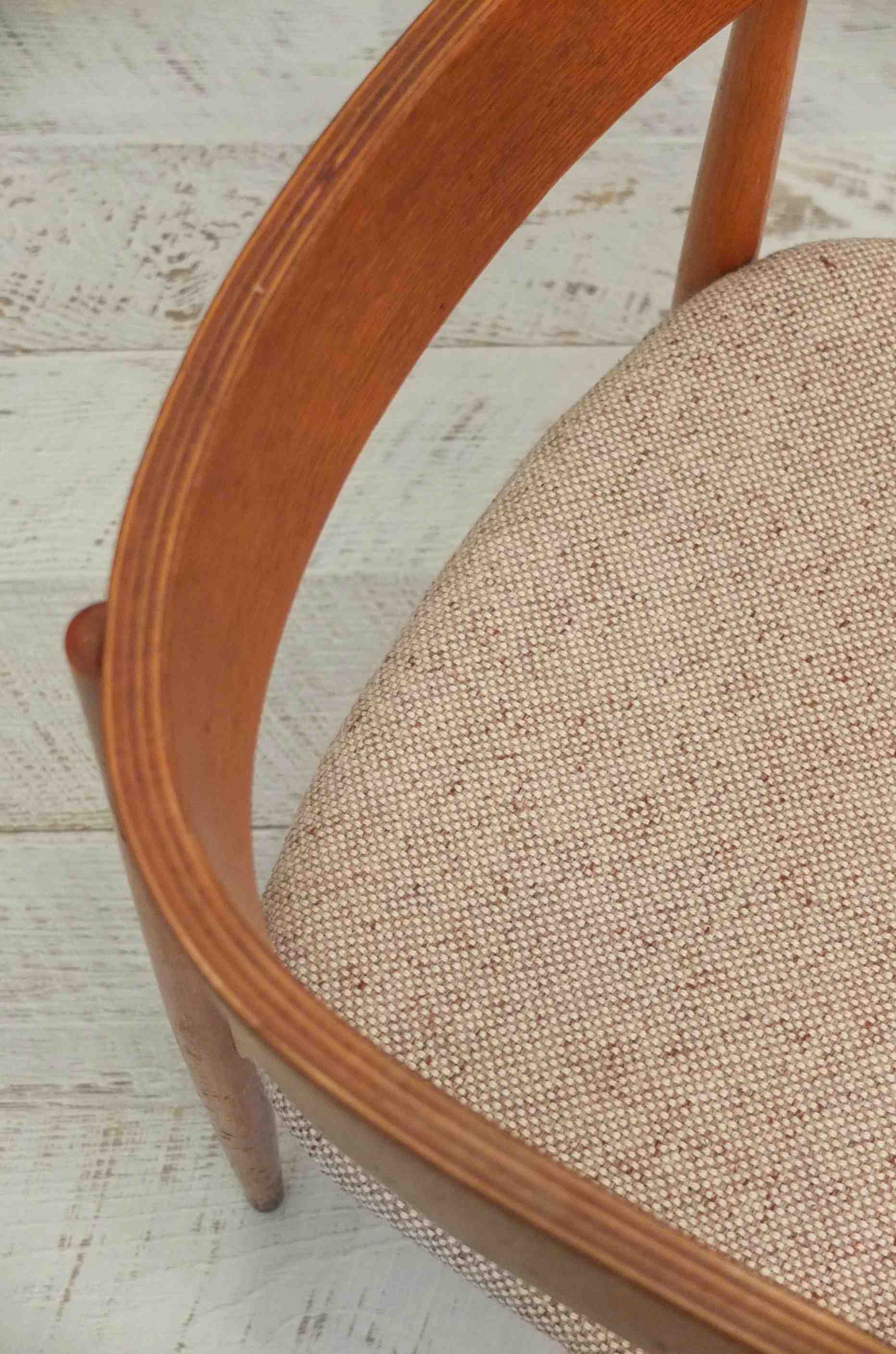 fauteuil scandinave midcentury dossier bois cocoon slavia vintage 5