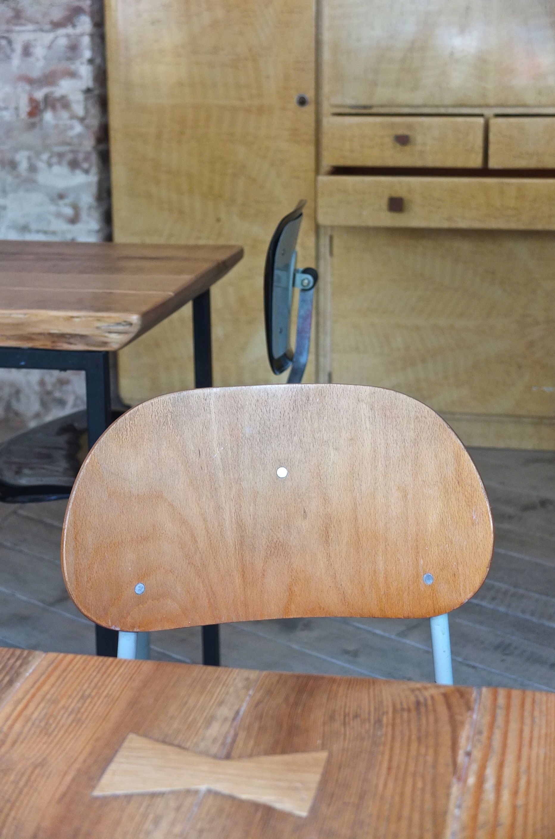 chaise_style_industriel_annees_soixante_slavia_vintage 4