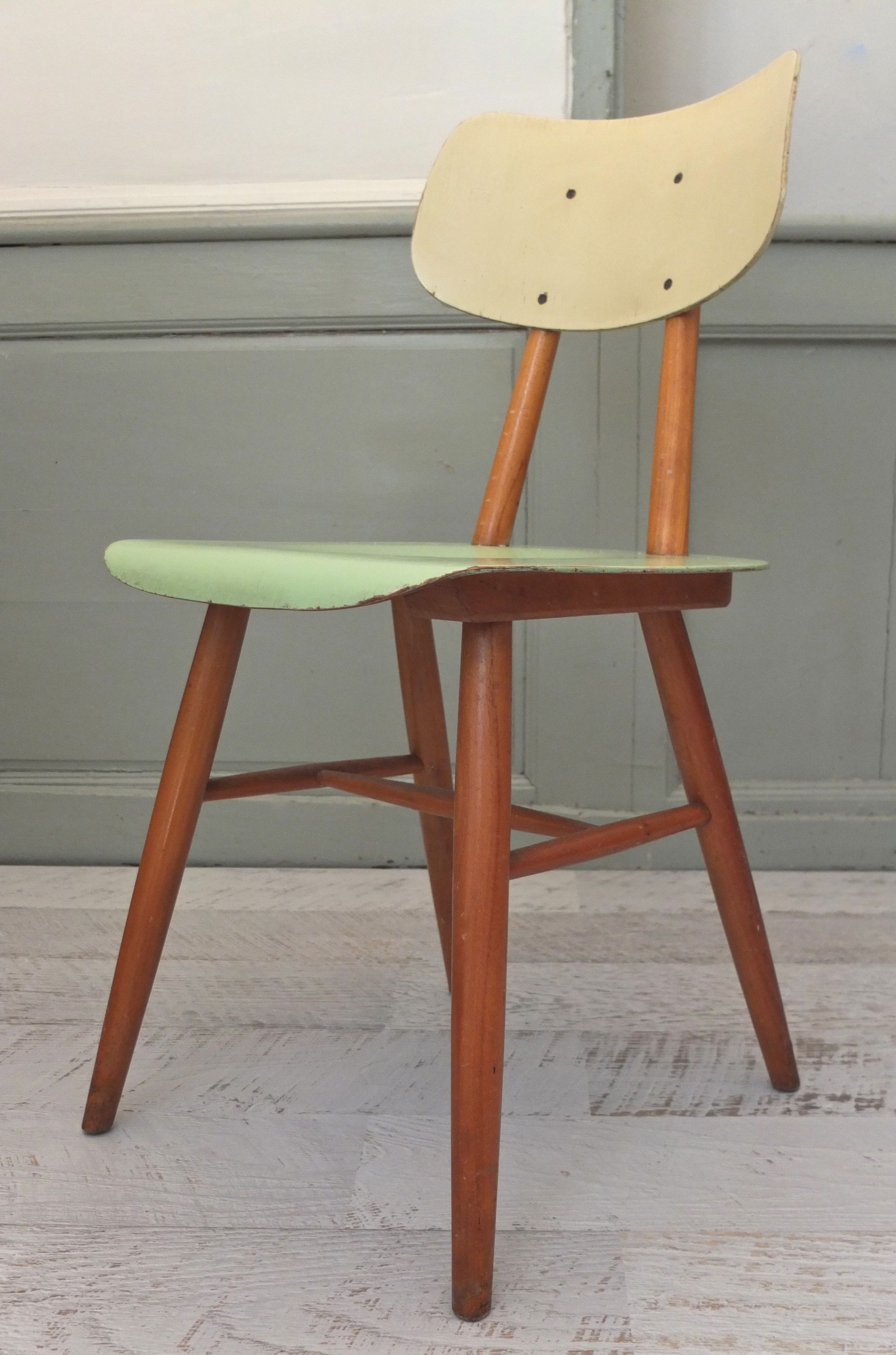 chaise_ton_vintage_tchecoslovaque_bois_thermoforme_slavia_vintage 2