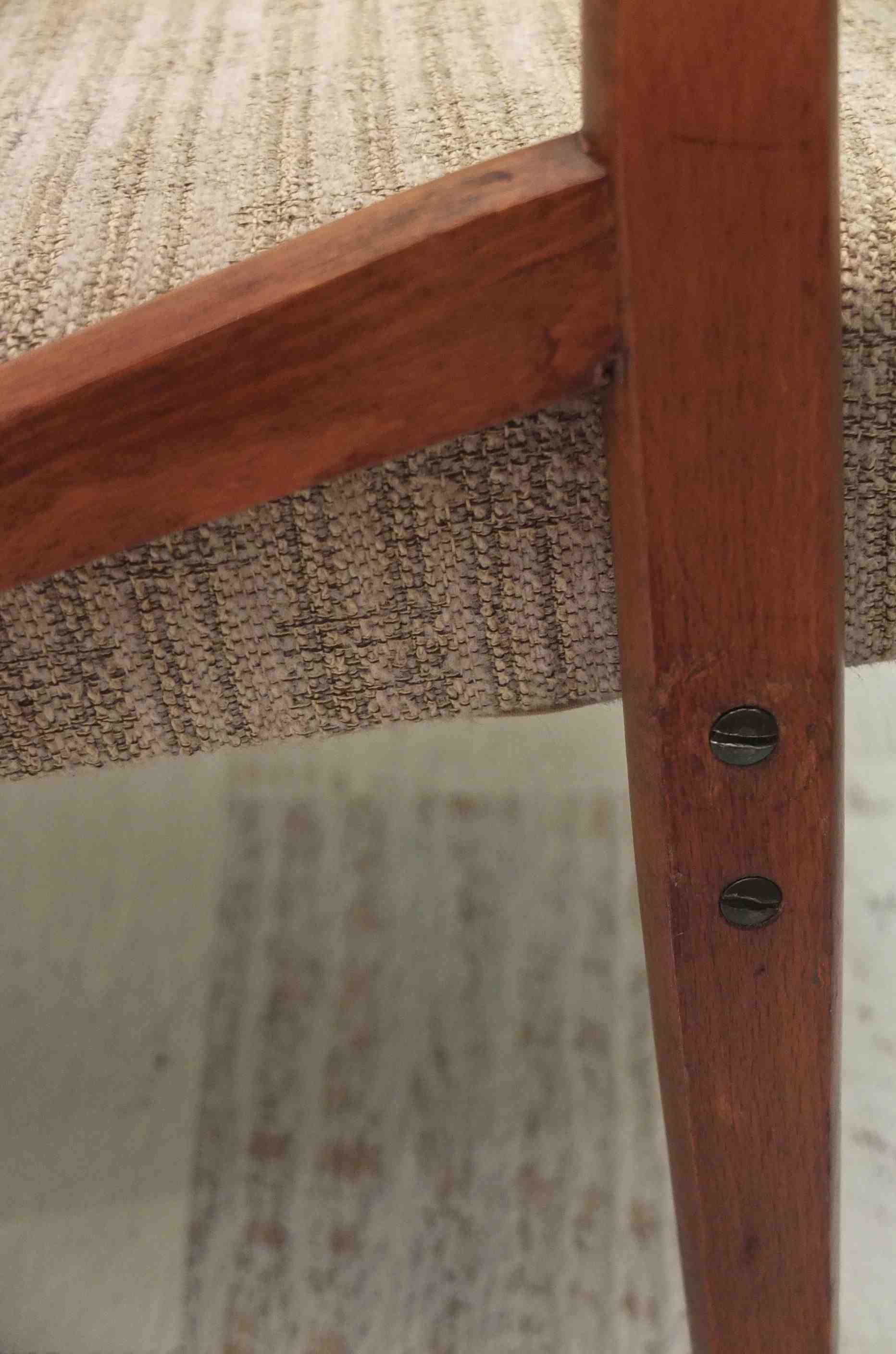 Slavia Vintage Fauteuil scandinave des années 50 "Nyborg" détail structure en bois