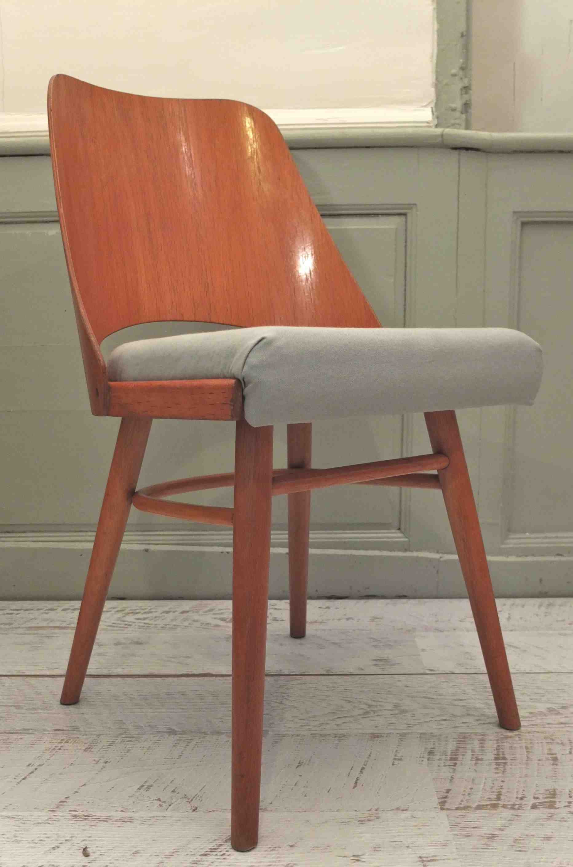 chaise en bois courbé Bentwood 3 slavia vintage 7