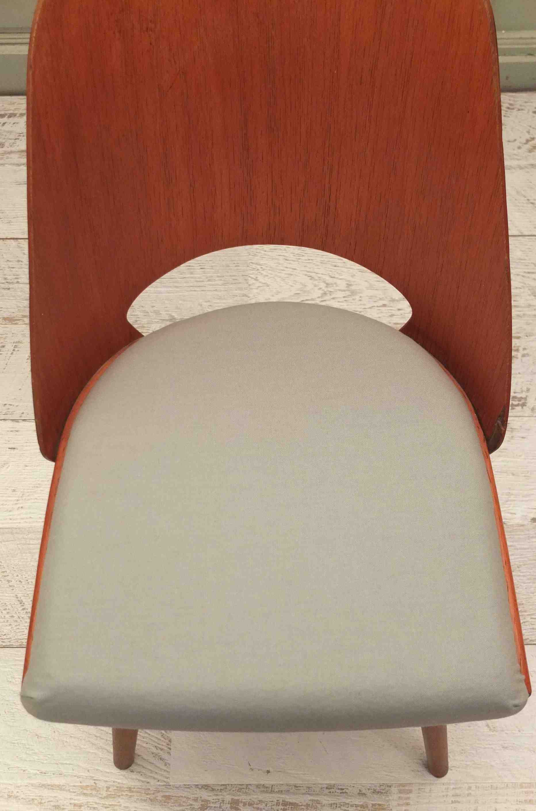 chaise en bois courbé Bentwood 3 slavia vintage 4