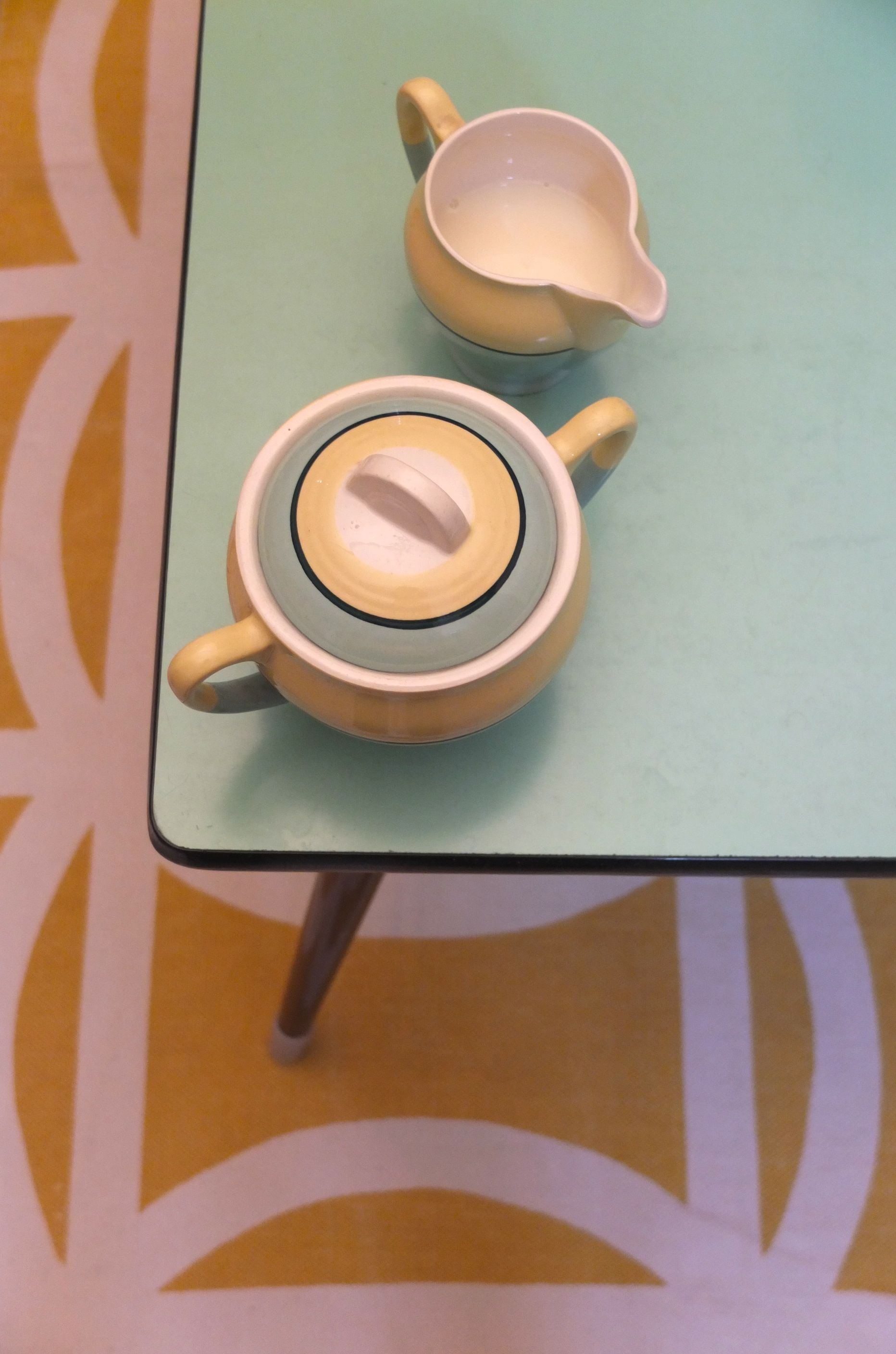 Slavia vintage table Blue lagoon années 60