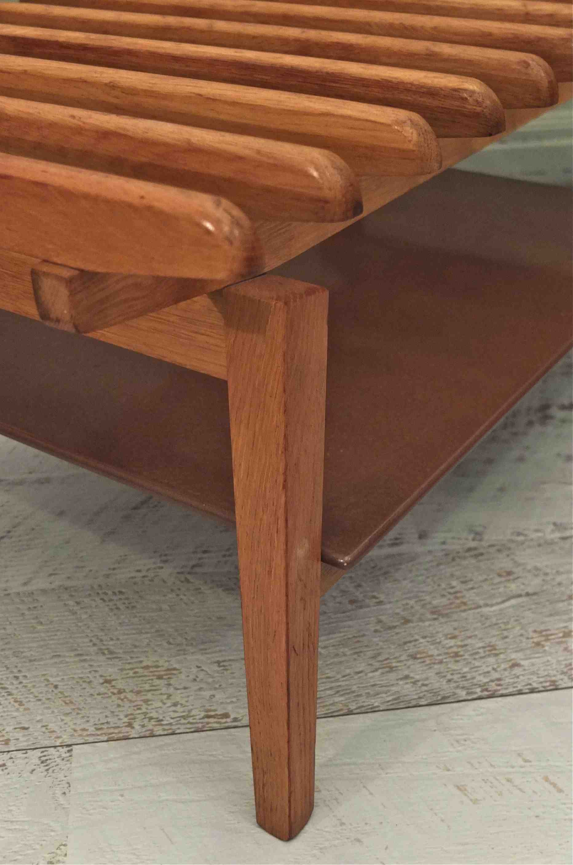 table basse vintage de style scandinave bois natural slavia vintage 9