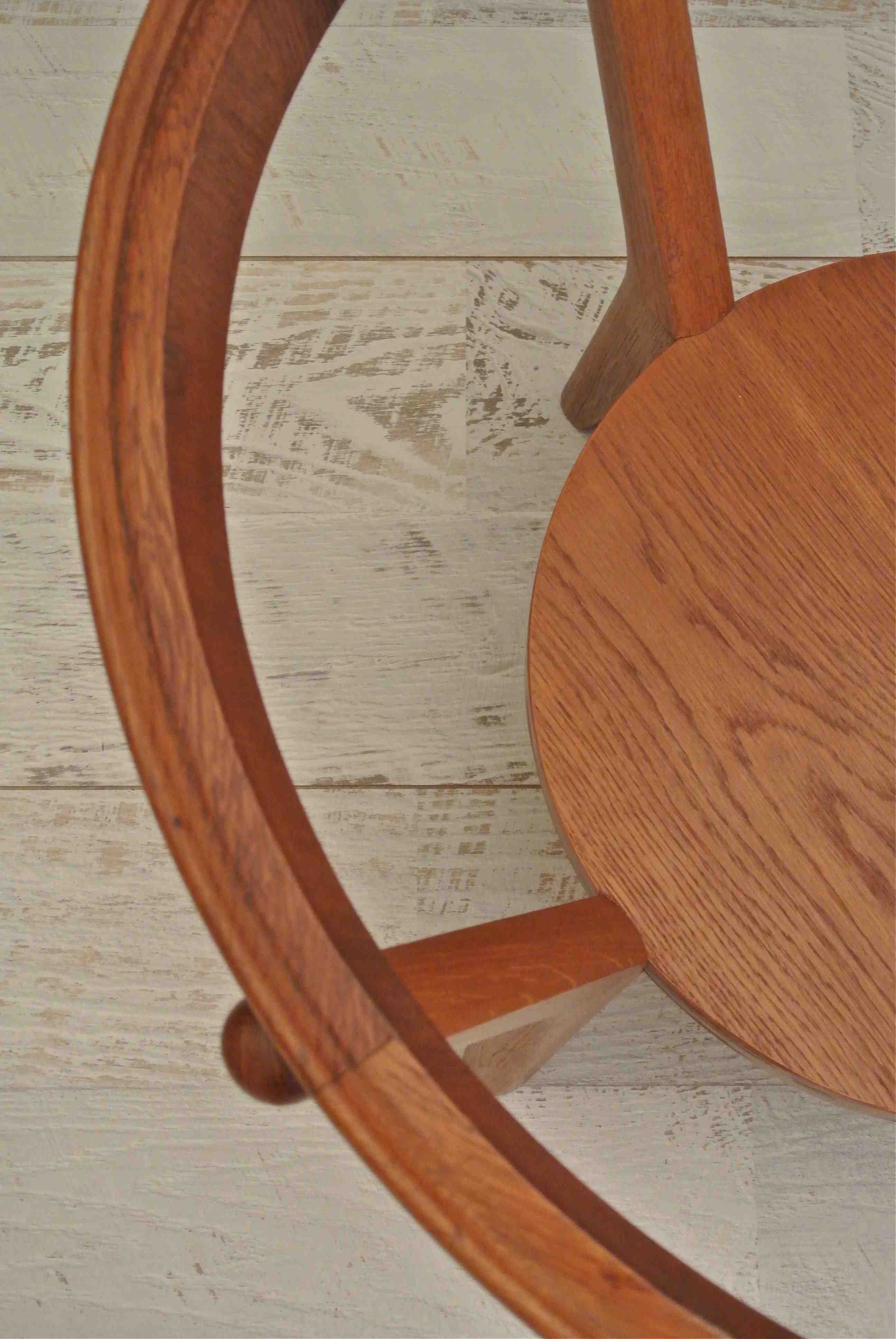 Slavia Vintage table basse des années 50 en chêne et verre verre primée à la foire de Milan 1946 "Konference" forme arrondie