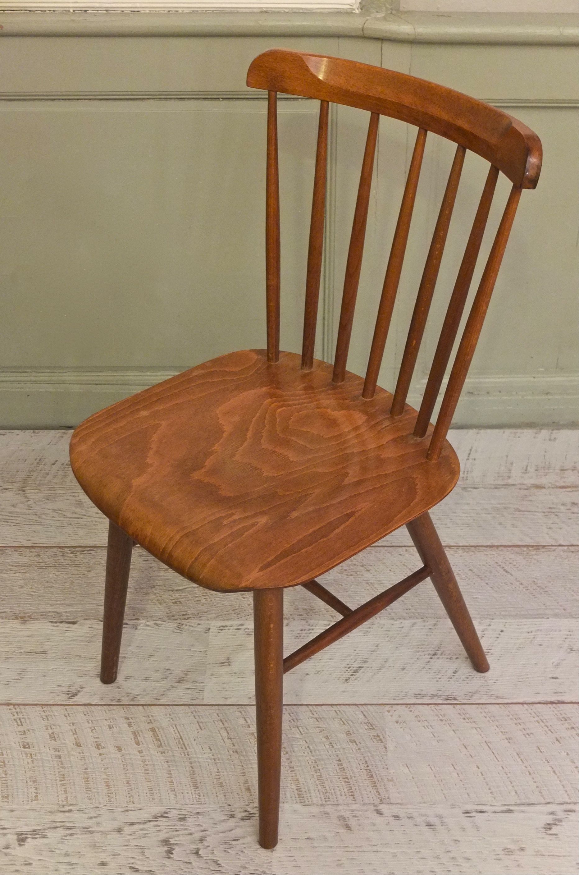 Slavia Vintage chaise TON en bois de style scandinave modèle "Rybnik" photo latérale