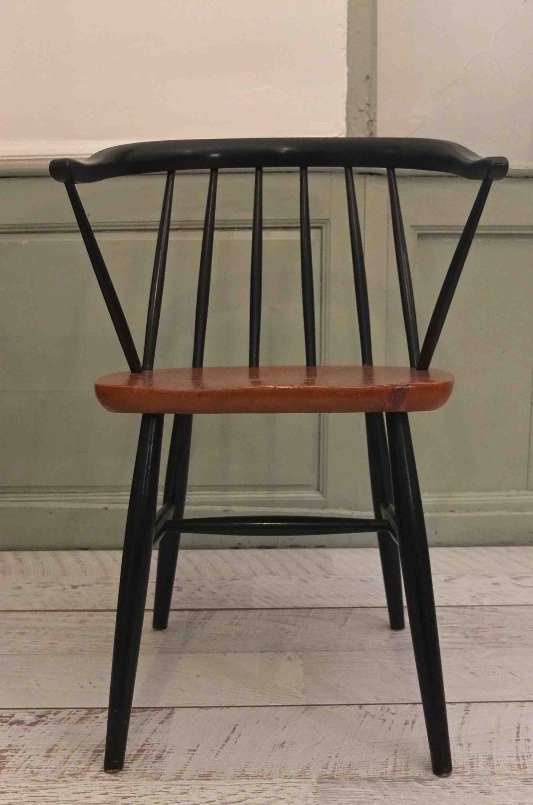Slavia Vintage fauteuil vintage des annees 60 de ilmari Tapiovaara "Vaasa" photo de face