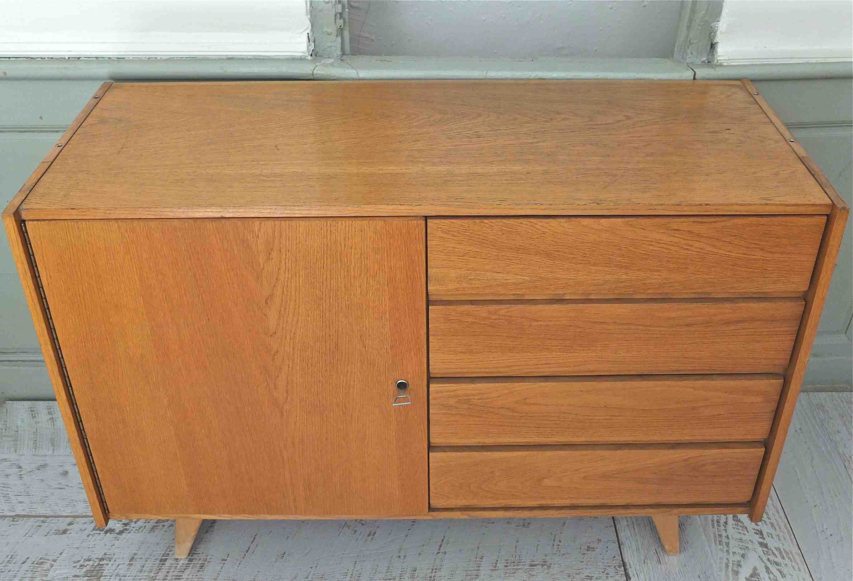 commode vintage chene pieds compas des annees 60 essential slavia vintage 7
