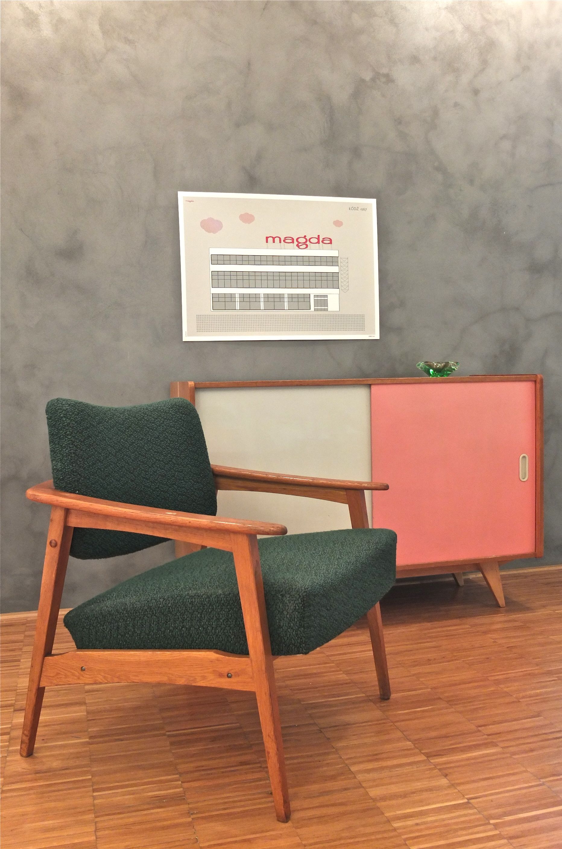 fauteuil_moderniste_style_scandinave_slavia_vintage