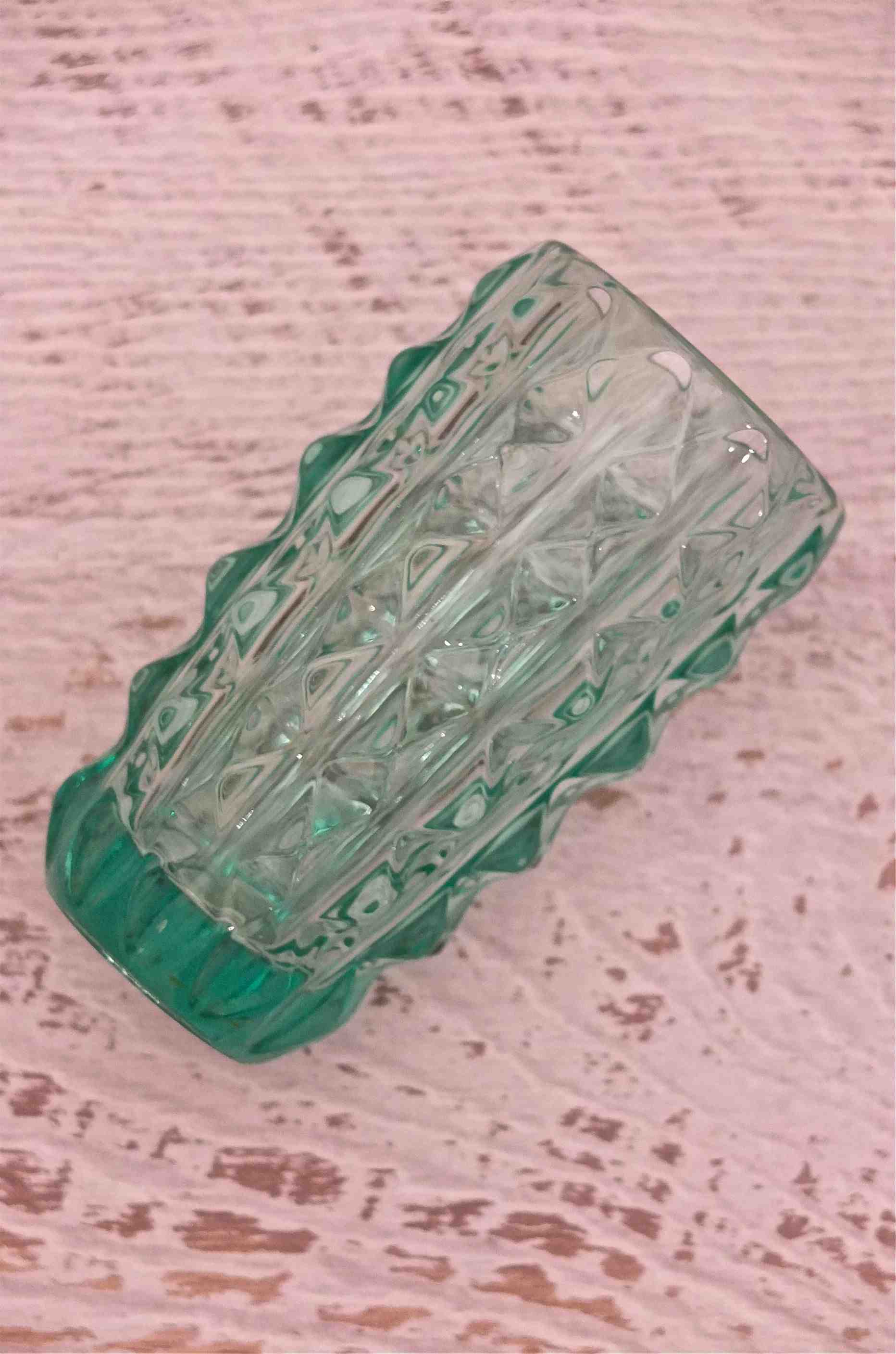 Slavia Vintage vase en verre tcheque de stye Bruxelles 58  annees 60 vintage "Emerald" photo vase