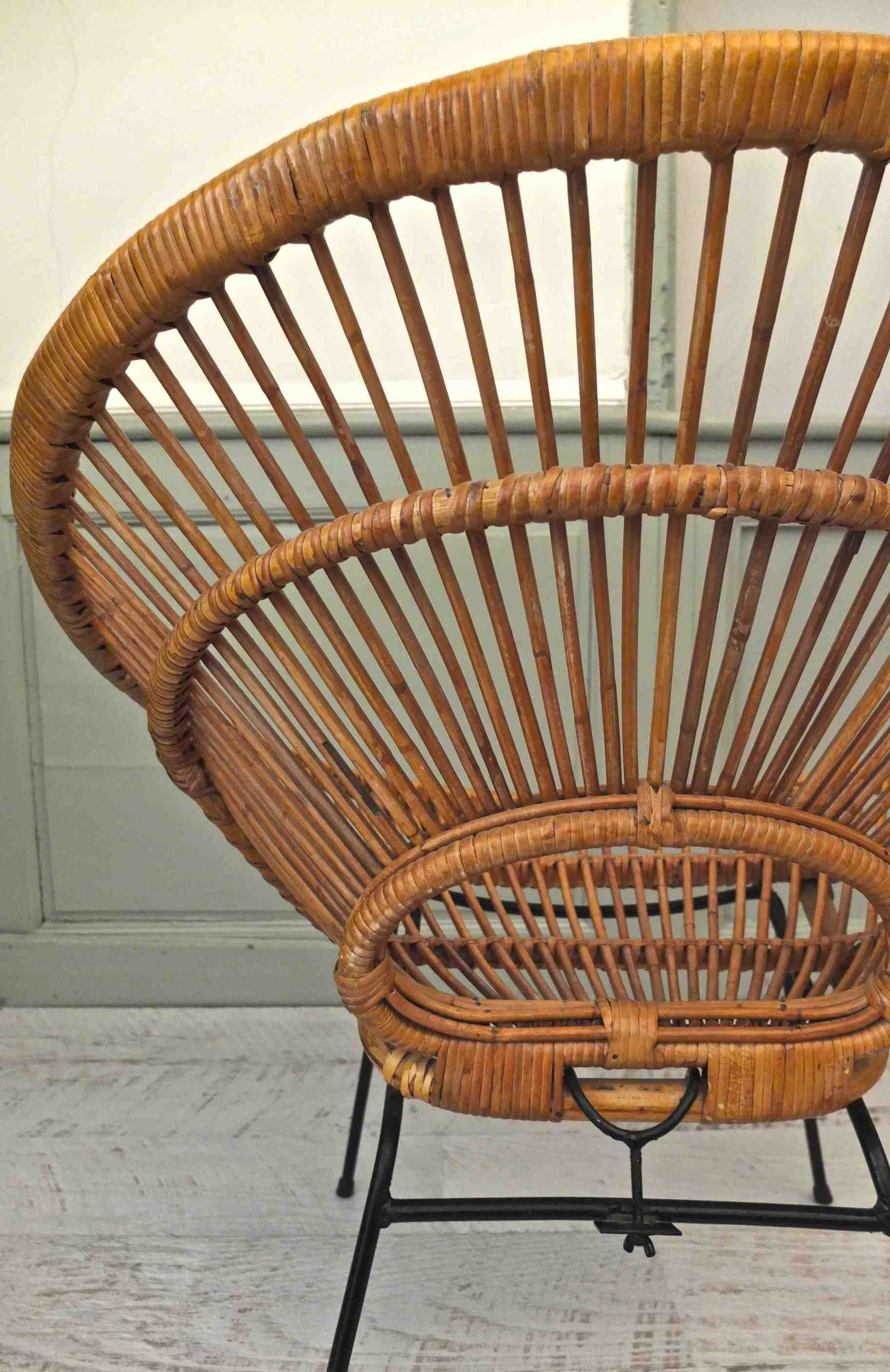 Slavia Vintage fauteuil en rotin des années 50 Janine Abraham modèle "Punta Sirena" photo arrière