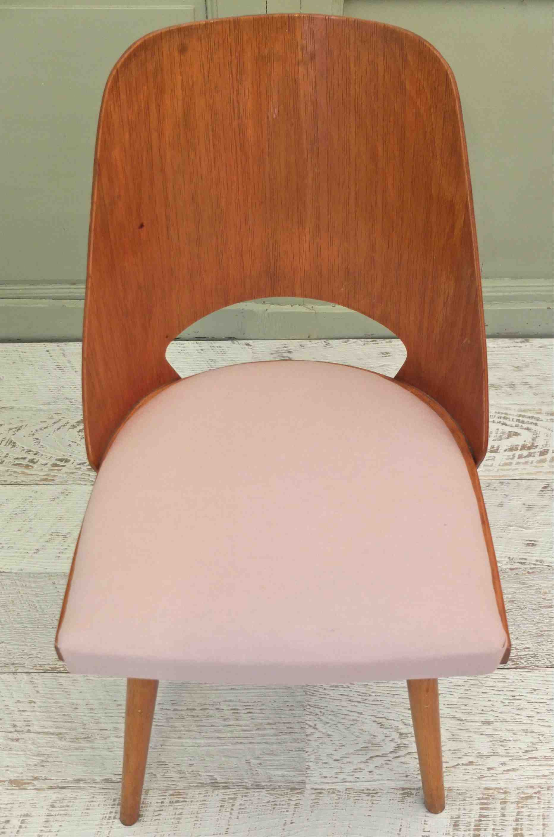 chaise ton dossier en bois courbe annees 60 "bentwood" slavia vintage 7