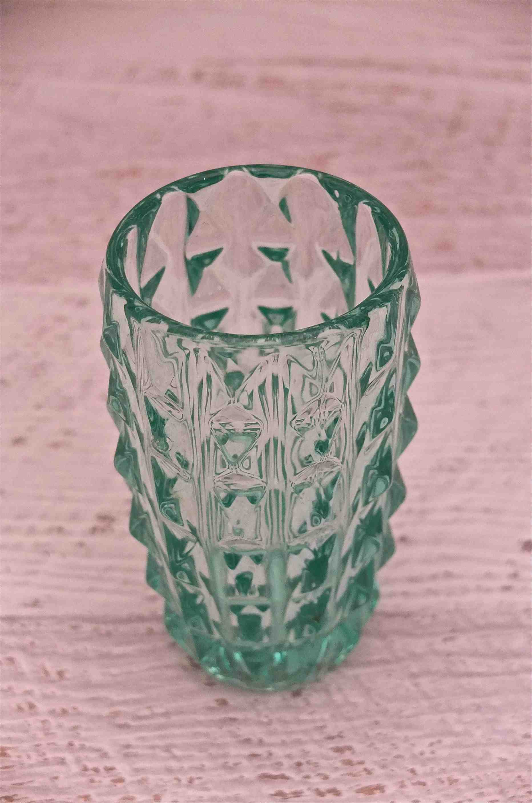 Slavia Vintage vase en verre tcheque de stye Bruxelles 58  annees 60 vintage modele "Emerald"