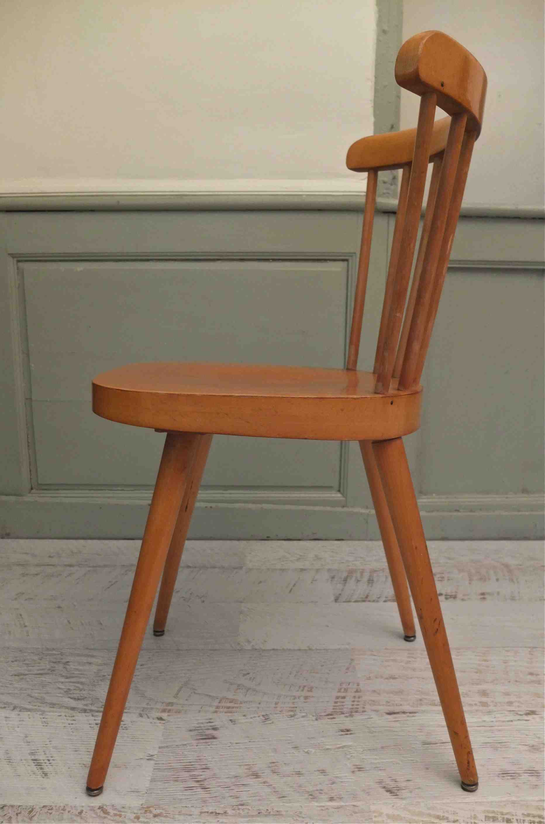 Slavia vintage chaise en bois dossier à barreaux modèle "Big Sur"