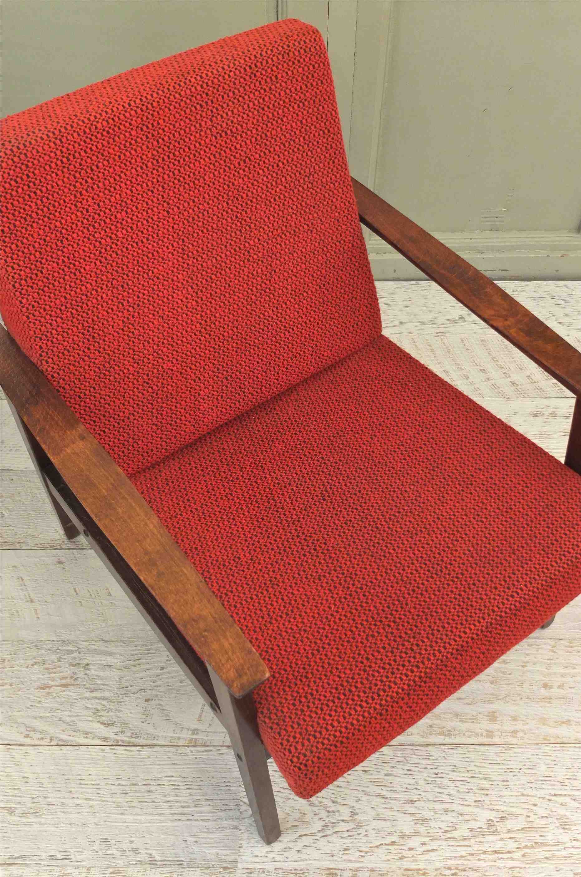 fauteuil midcentury aux lignes modernistes Slavia Vintage "Madison Avenue" 6