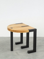 TRN - table 5 - noir - Pani Jurek