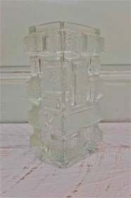 Vase en verre tchèque des années 60 "Kubista"
