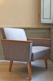 fauteuil midcentury  retapissé -  gris clair "Kongress"