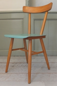 Chaise en bois courbé Ton "Voda"