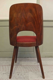 Chaise Ton dossier en bois courbé "Kavarna"