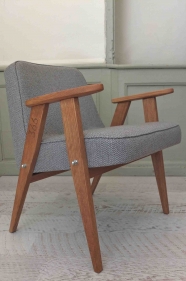 fauteuil 366  Jozef Chierowski  366 Concept "tweed"  GRIS teinte chêne foncé